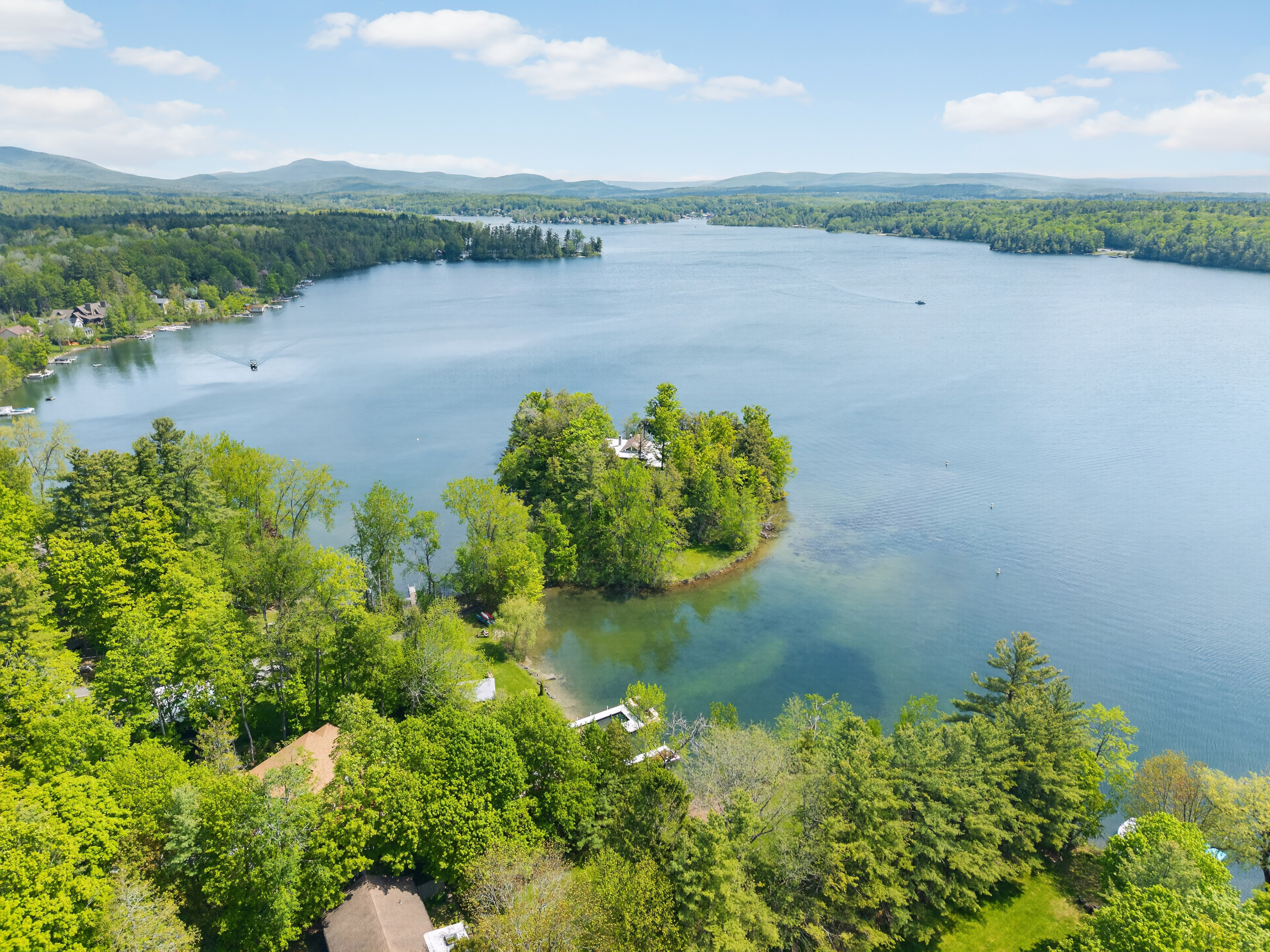  An Island of Your Own, in the Berkshires - 物件實景