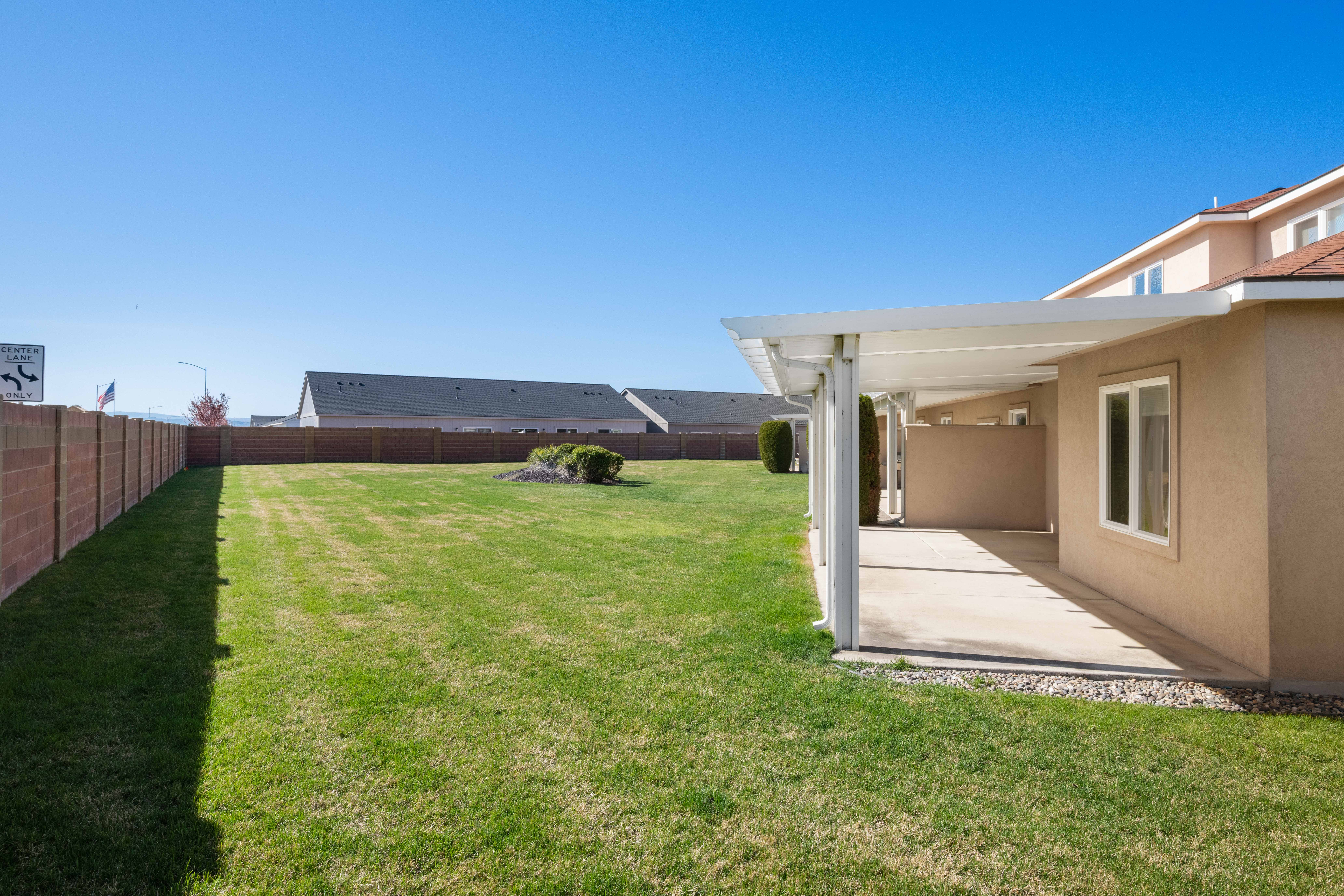  Beautifully Updated Townhome - 物件實景