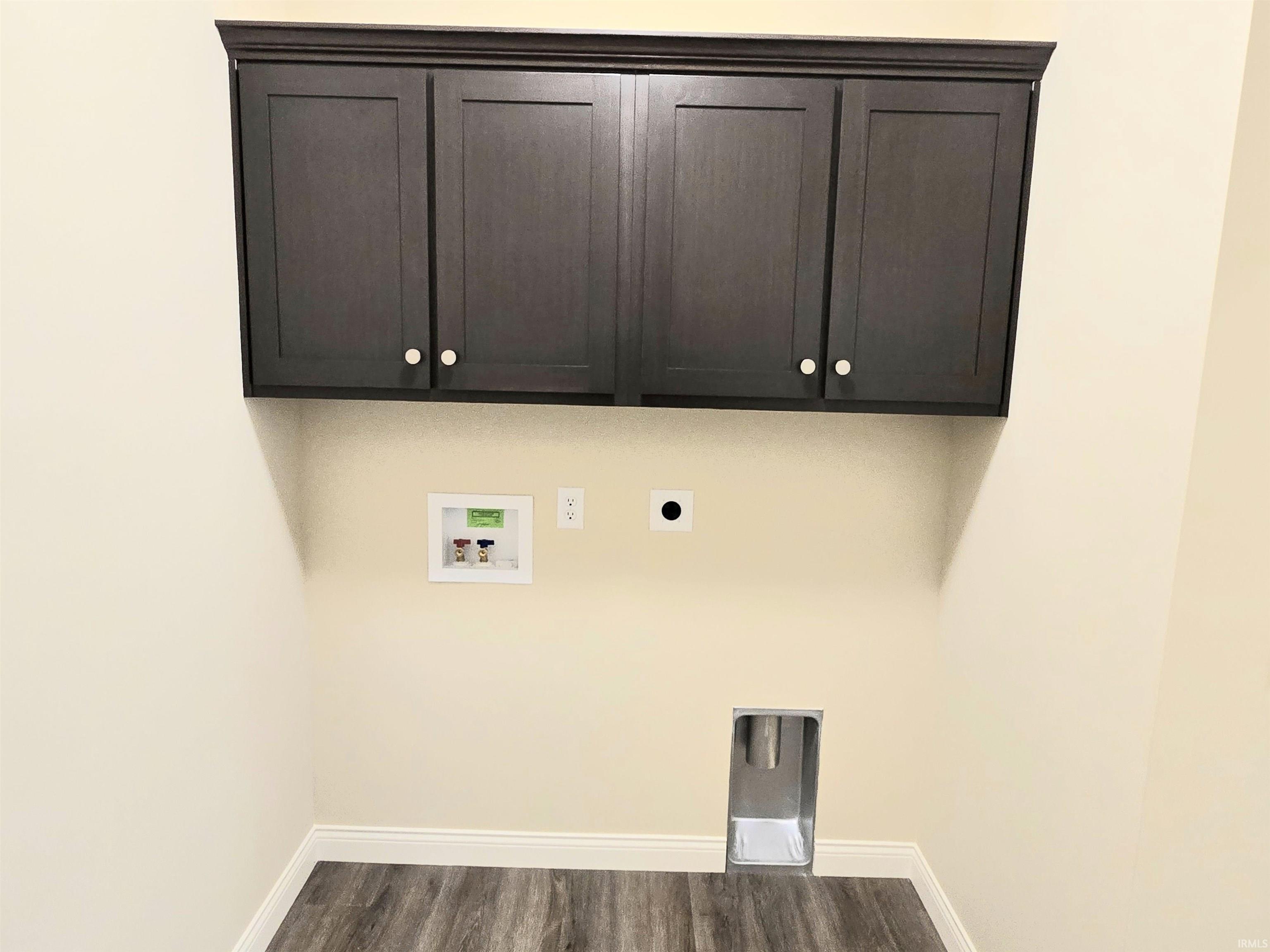 Fort Wayne, Indiana, 46818, United States, 3 Bedrooms Bedrooms, ,3 BathroomsBathrooms,Residential,For Sale,1974976