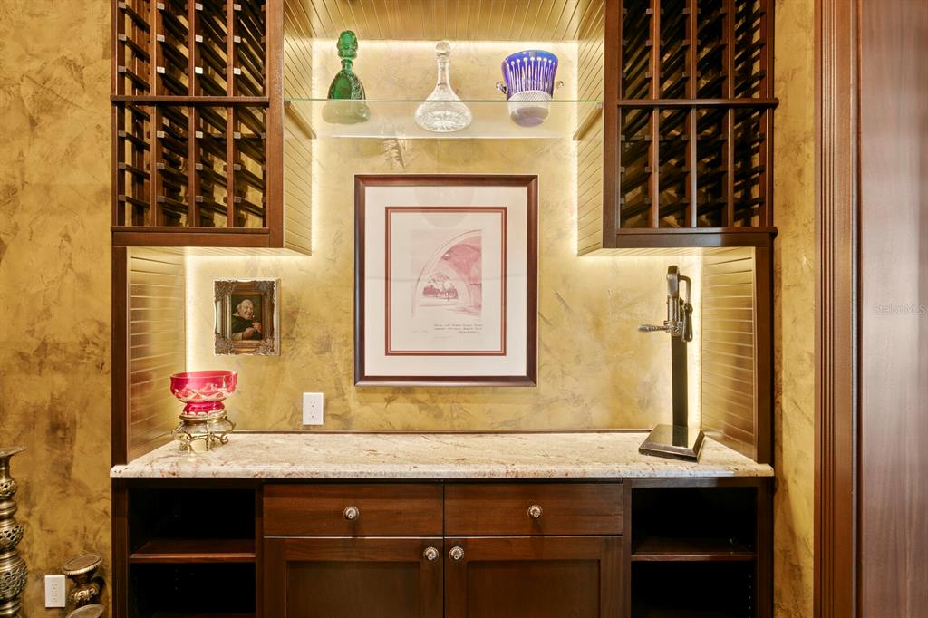 Tampa, Florida, 33616, United States, 4 Bedrooms Bedrooms, ,7 BathroomsBathrooms,Residential,For Sale,1993403