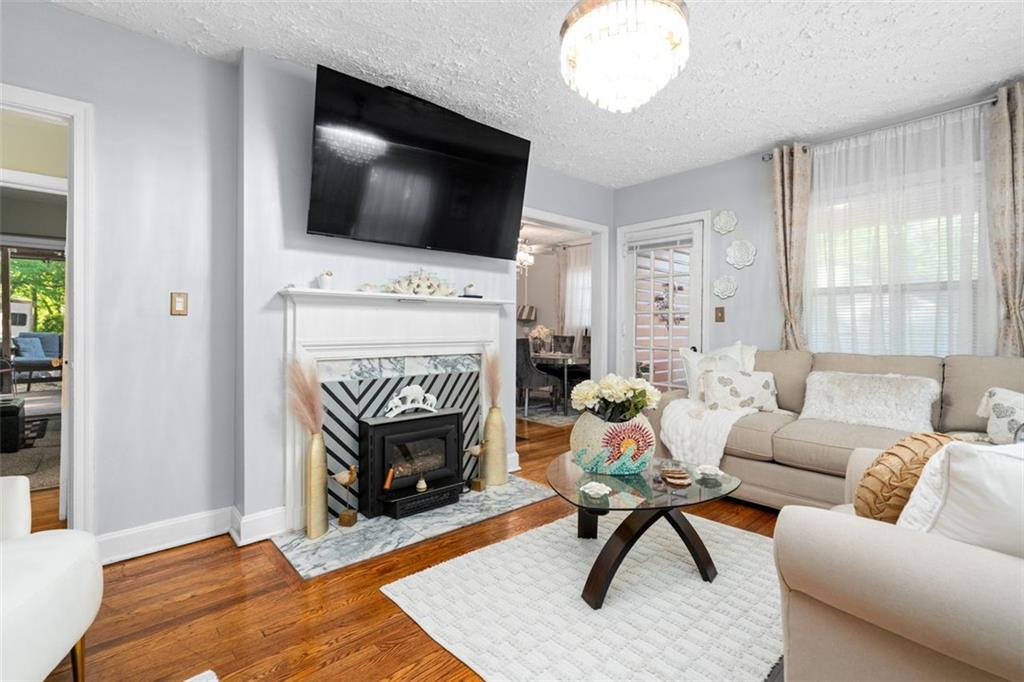 Atlanta, Georgia, 30317, United States, 4 Bedrooms Bedrooms, ,1 BathroomBathrooms,Residential,For Sale,1850311