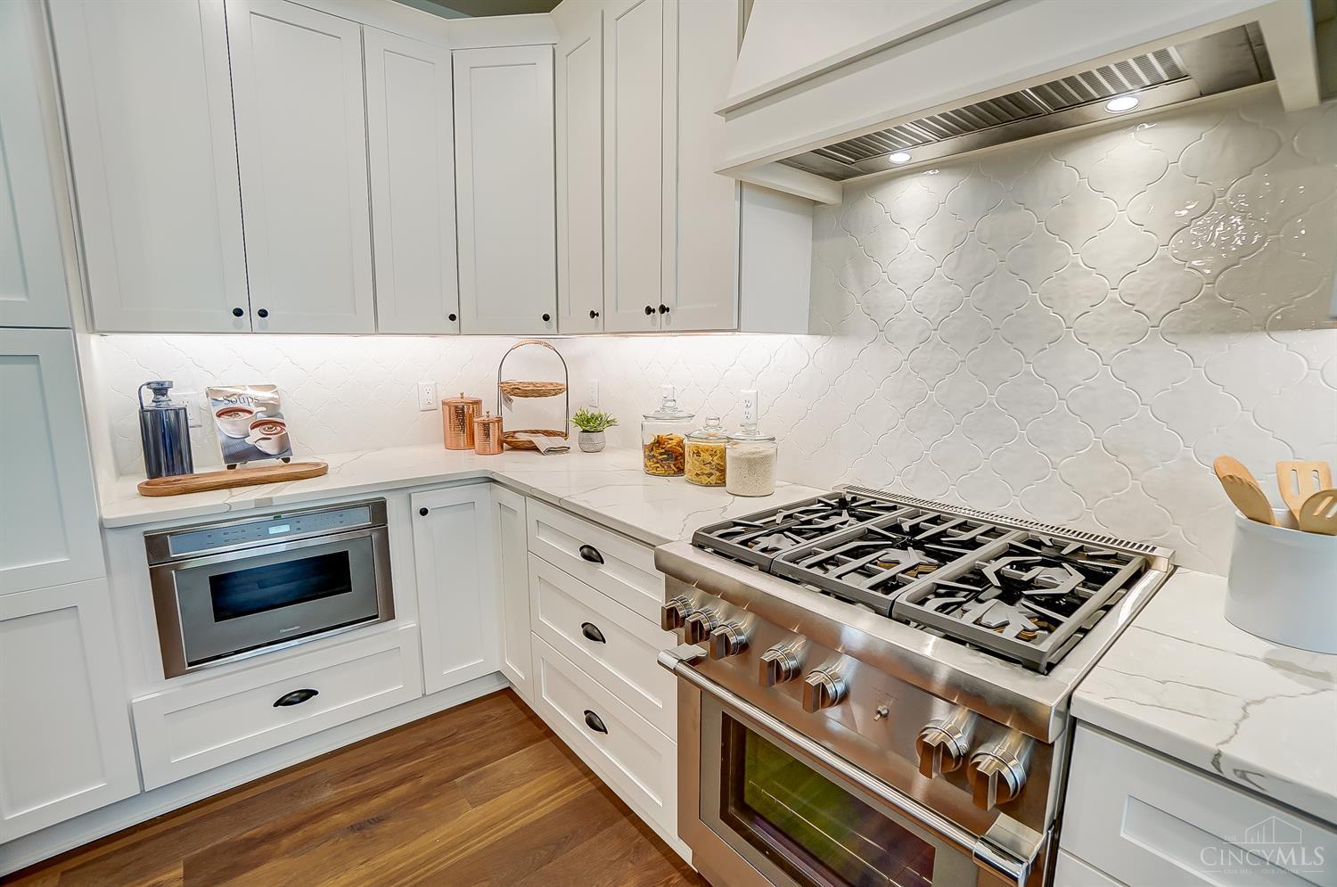 Madeira, Ohio, 45243, United States, 3 Bedrooms Bedrooms, ,3 BathroomsBathrooms,Residential,For Sale,2001703