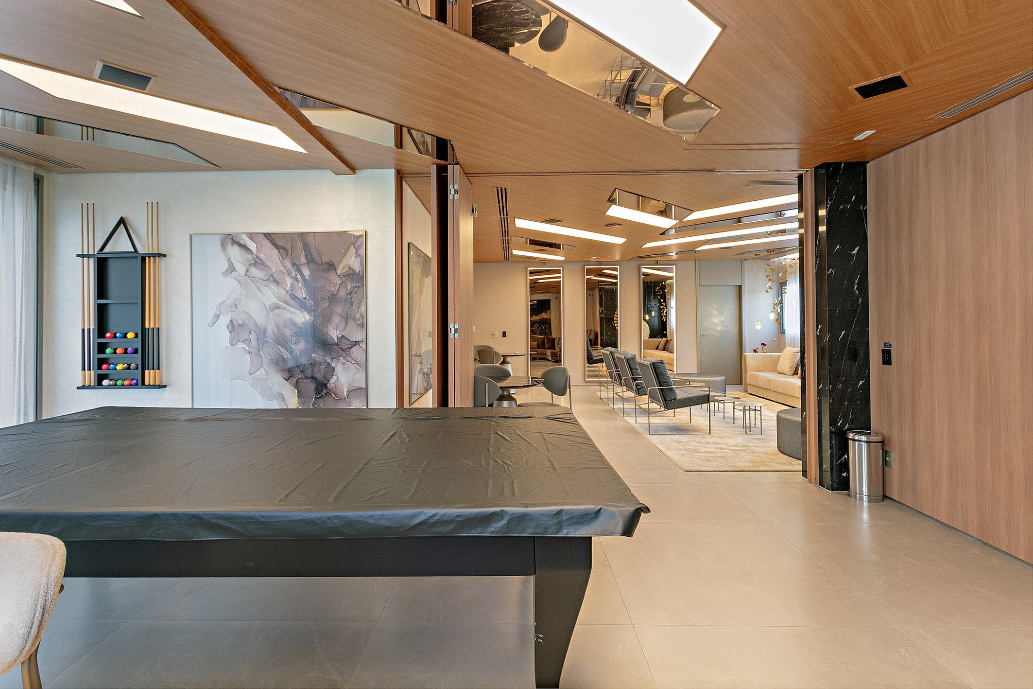 Apartment with permanent green views and tailored interior finishes - 物件實景