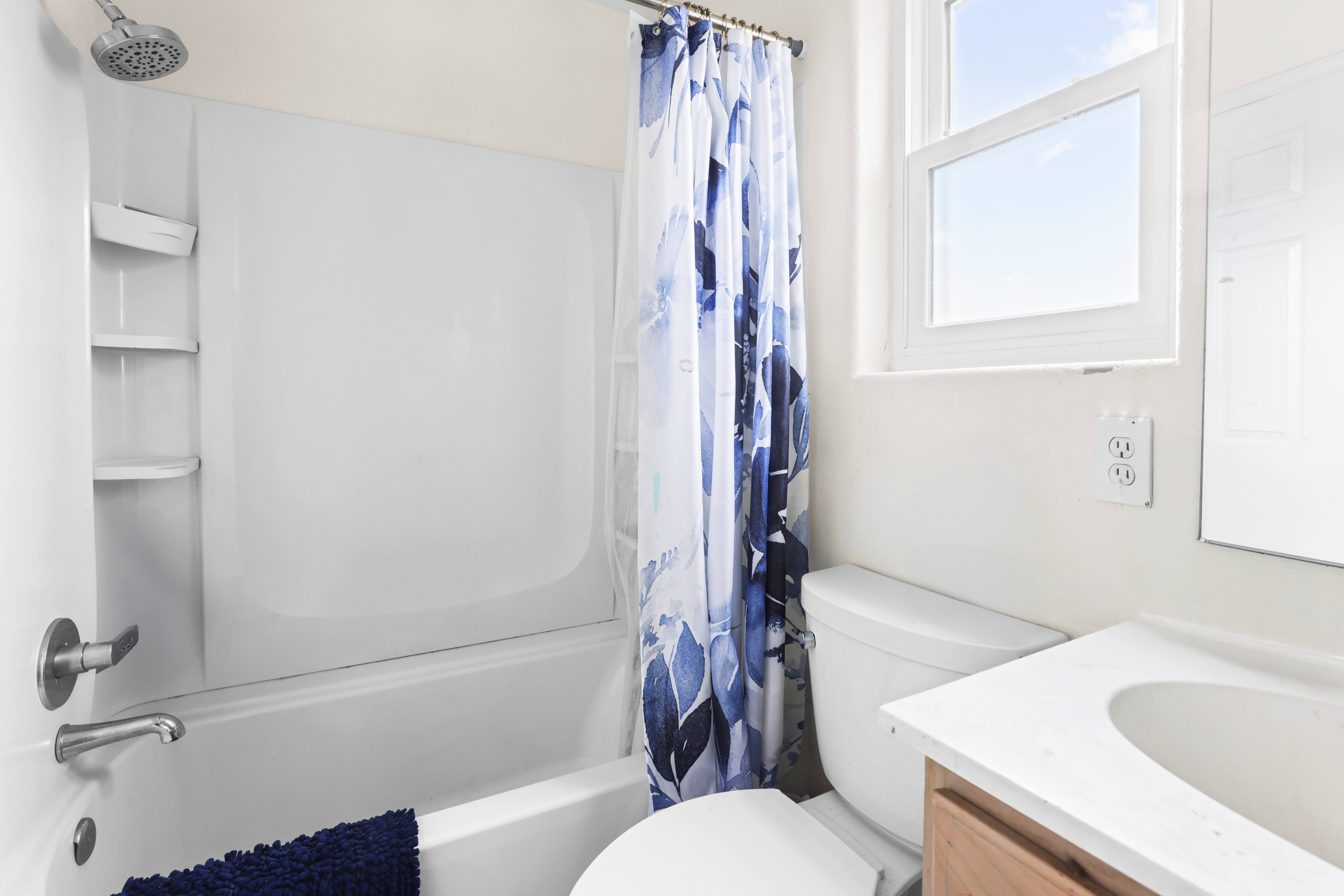 Santa Fe, New Mexico, 87508, United States, 5 Bedrooms Bedrooms, ,3 BathroomsBathrooms,Residential,For Sale,1977454