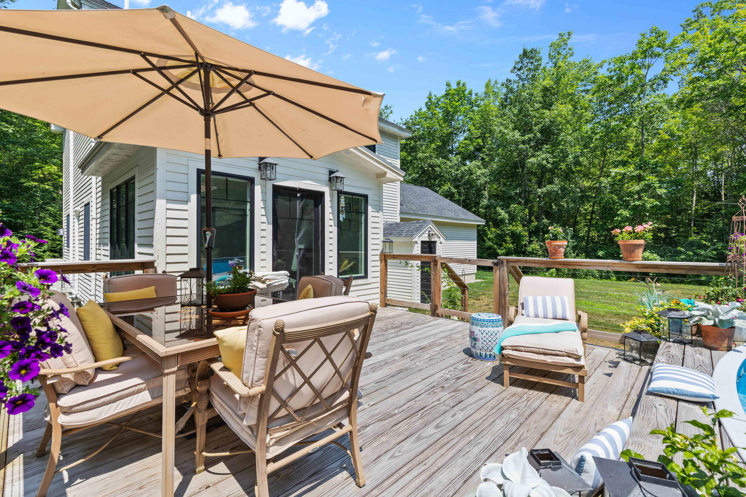 Falmouth, Maine, 04105, United States, 3 Bedrooms Bedrooms, ,3 BathroomsBathrooms,Residential,For Sale,1917362