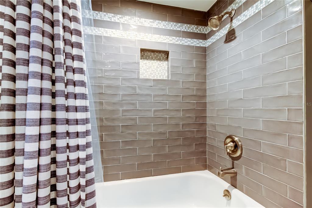 Clearwater Beach, Florida, 33767, United States, 2 Bedrooms Bedrooms, ,2 BathroomsBathrooms,Residential,For Sale,1849008