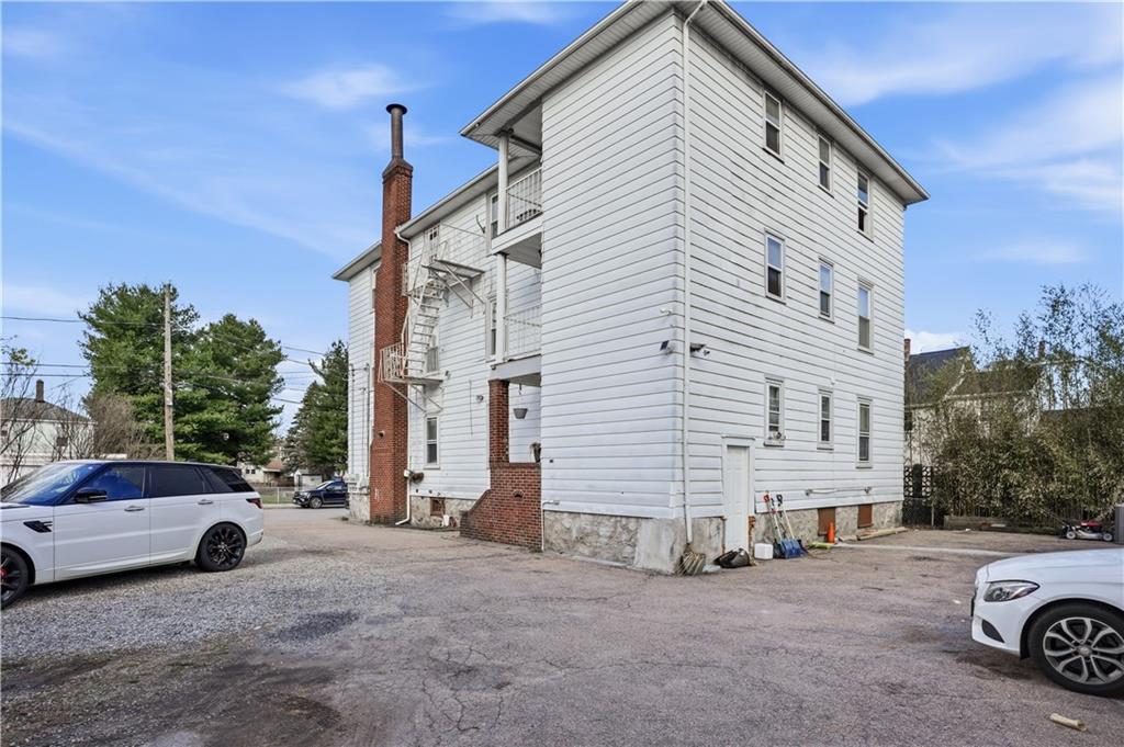 Woonsocket, Rhode Island, 02895, United States, 11 Bedrooms Bedrooms, ,5 BathroomsBathrooms,Residential,For Sale,2034207
