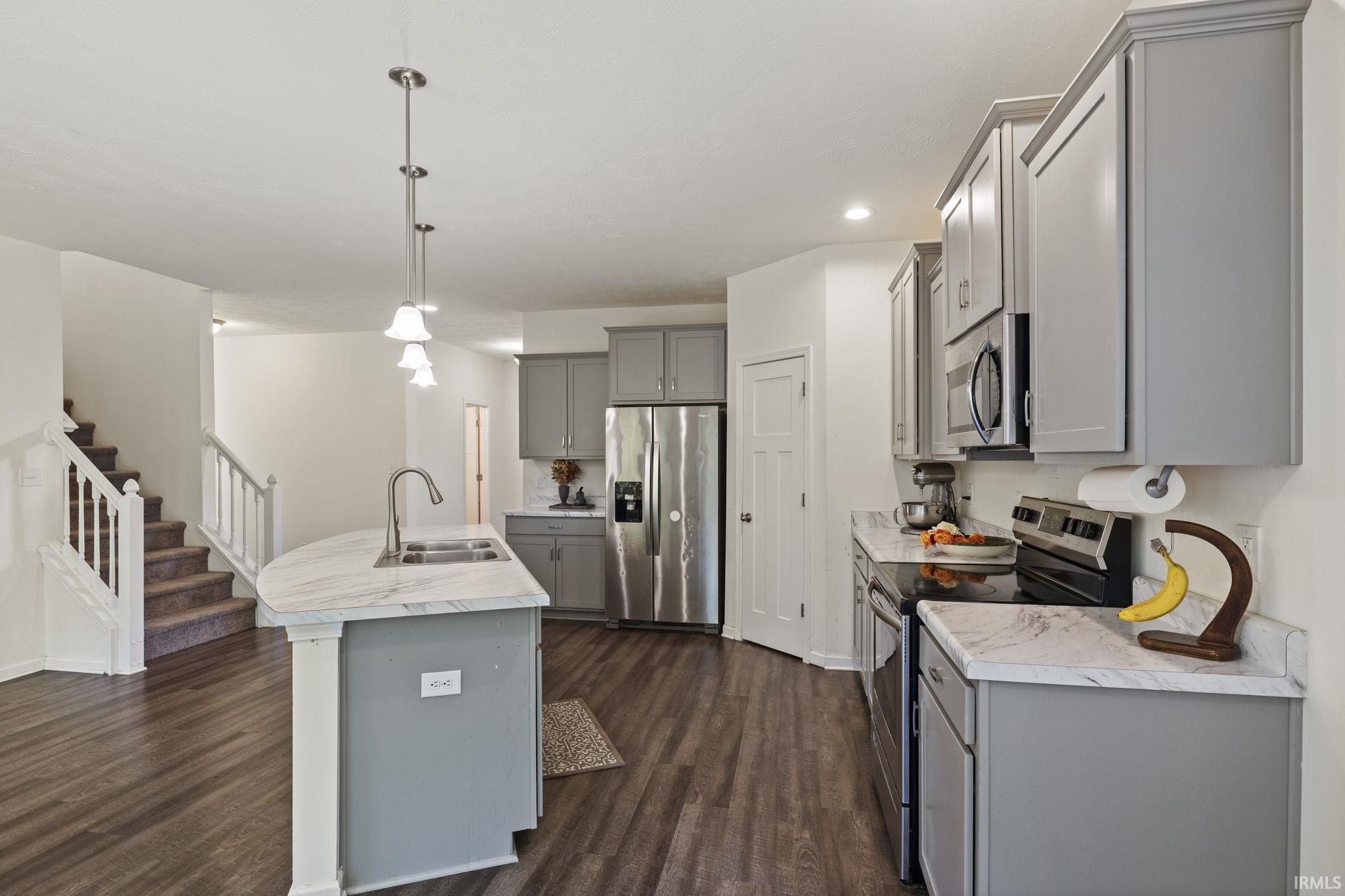 Bloomington, Indiana, 47404, United States, 5 Bedrooms Bedrooms, ,4 BathroomsBathrooms,Residential,For Sale,1979939