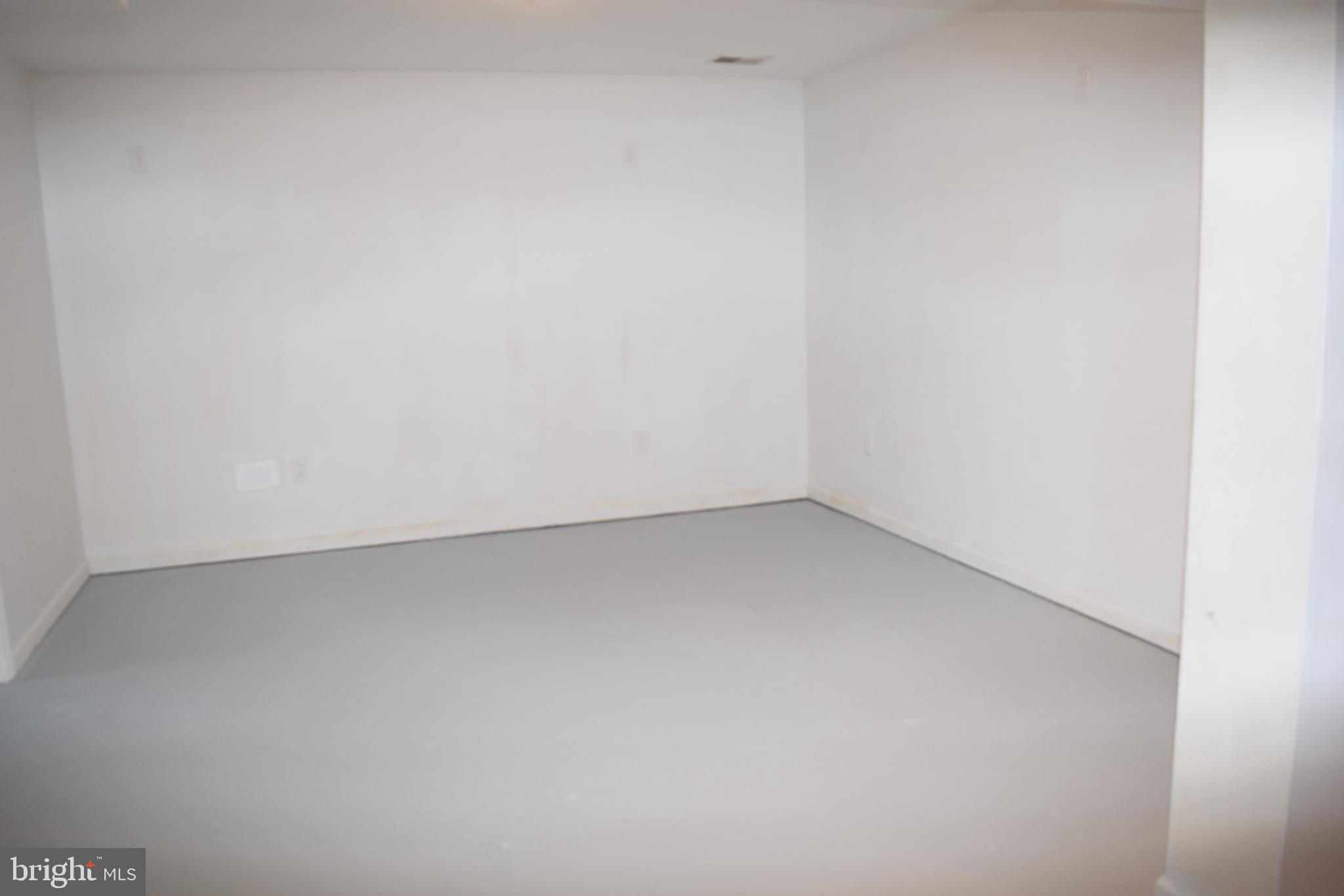 Winchester, Virginia, 22603, United States, 4 Bedrooms Bedrooms, ,4 BathroomsBathrooms,Residential,For Sale,1942583