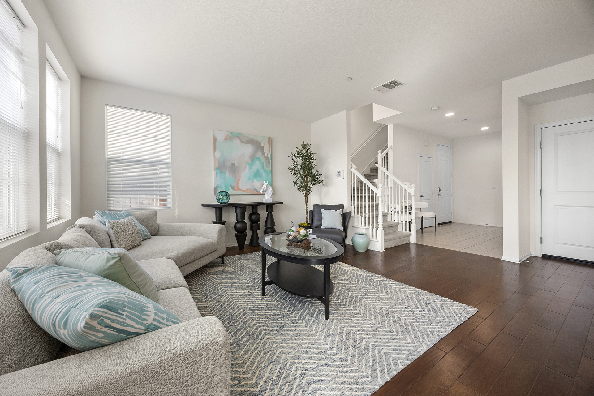 Garden Grove, California, 92843, United States, 5 Bedrooms Bedrooms, ,4 BathroomsBathrooms,Residential,For Sale,1986073