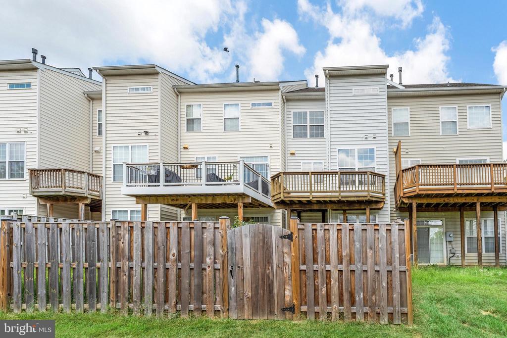 Brambleton, Virginia, 20148, United States, 3 Bedrooms Bedrooms, ,4 BathroomsBathrooms,Residential,For Sale,1916564
