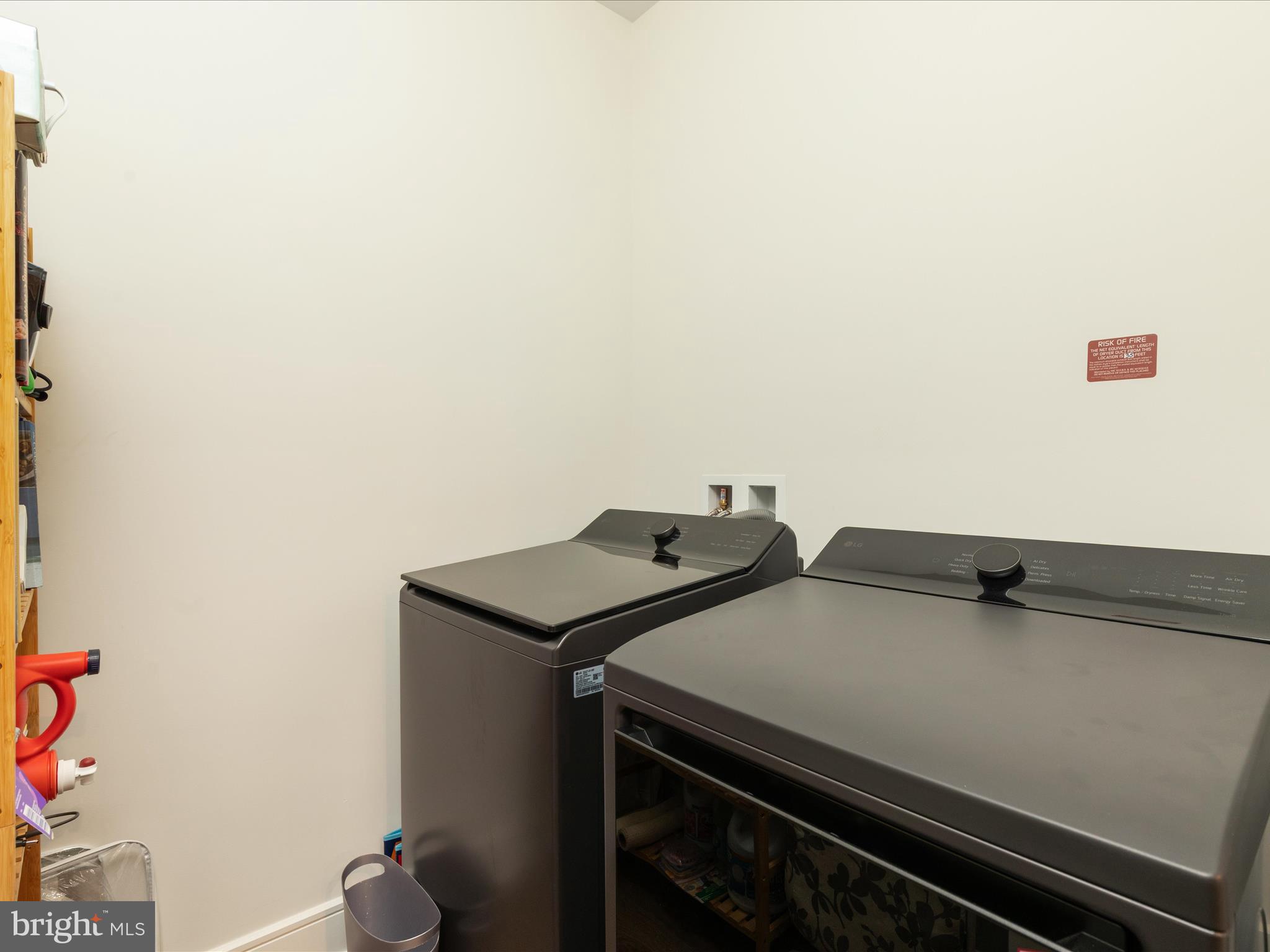 Ashburn, Virginia, 20148, United States, 3 Bedrooms Bedrooms, ,2 BathroomsBathrooms,Residential,For Sale,1980146