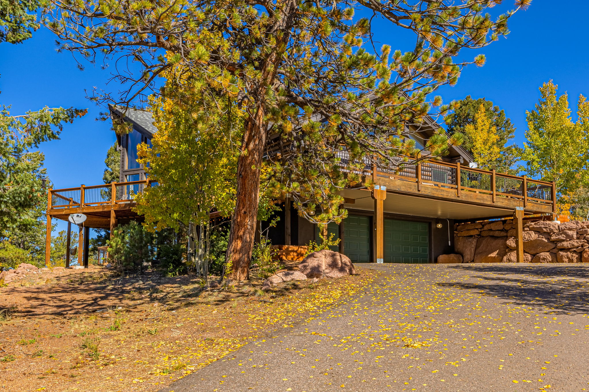 Cripple Creek, Colorado, 80813, United States, 3 Bedrooms Bedrooms, ,3 BathroomsBathrooms,Residential,For Sale,1997050