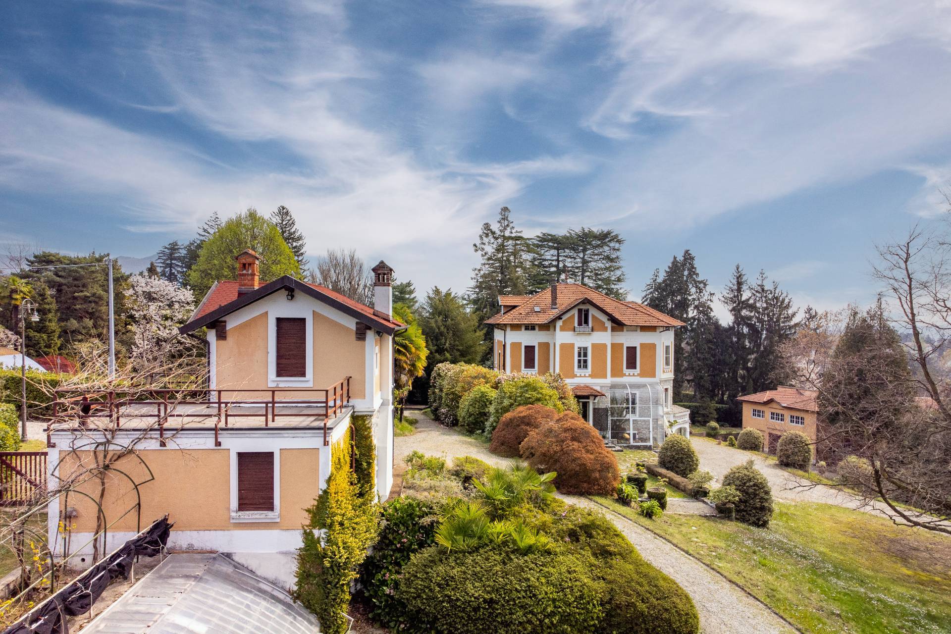 Varese, Varese, 21100, IT, 7 Bedrooms Bedrooms, ,3 BathroomsBathrooms,Residential,For Sale,1796981