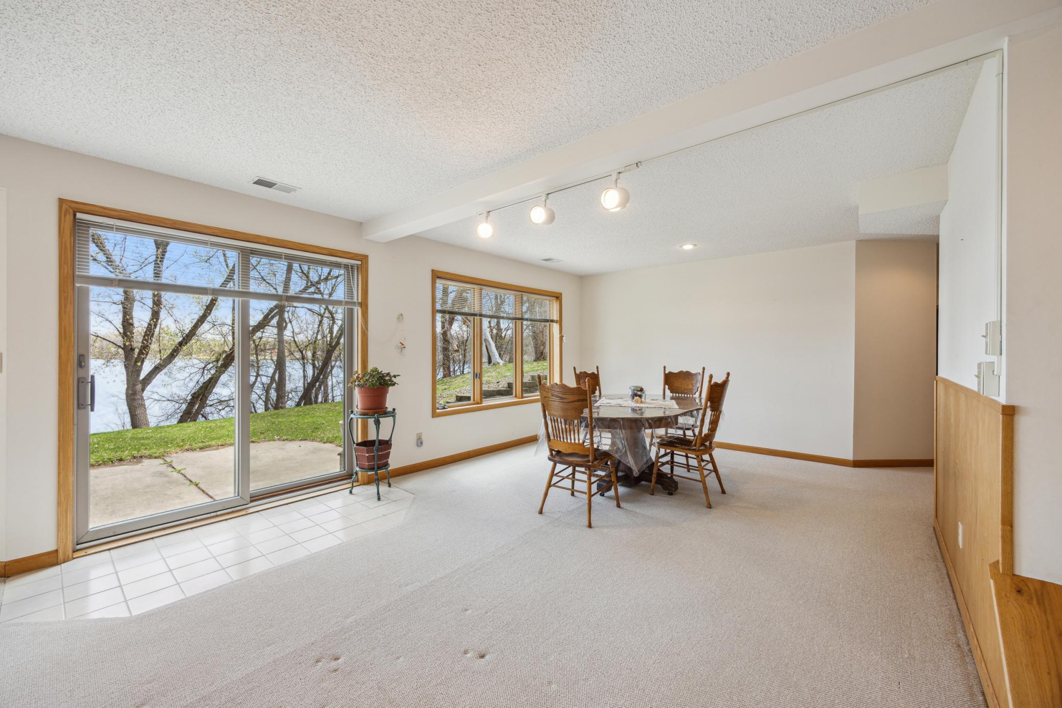 New Brighton, Minnesota, 55112, United States, 4 Bedrooms Bedrooms, ,4 BathroomsBathrooms,Residential,For Sale,1990901