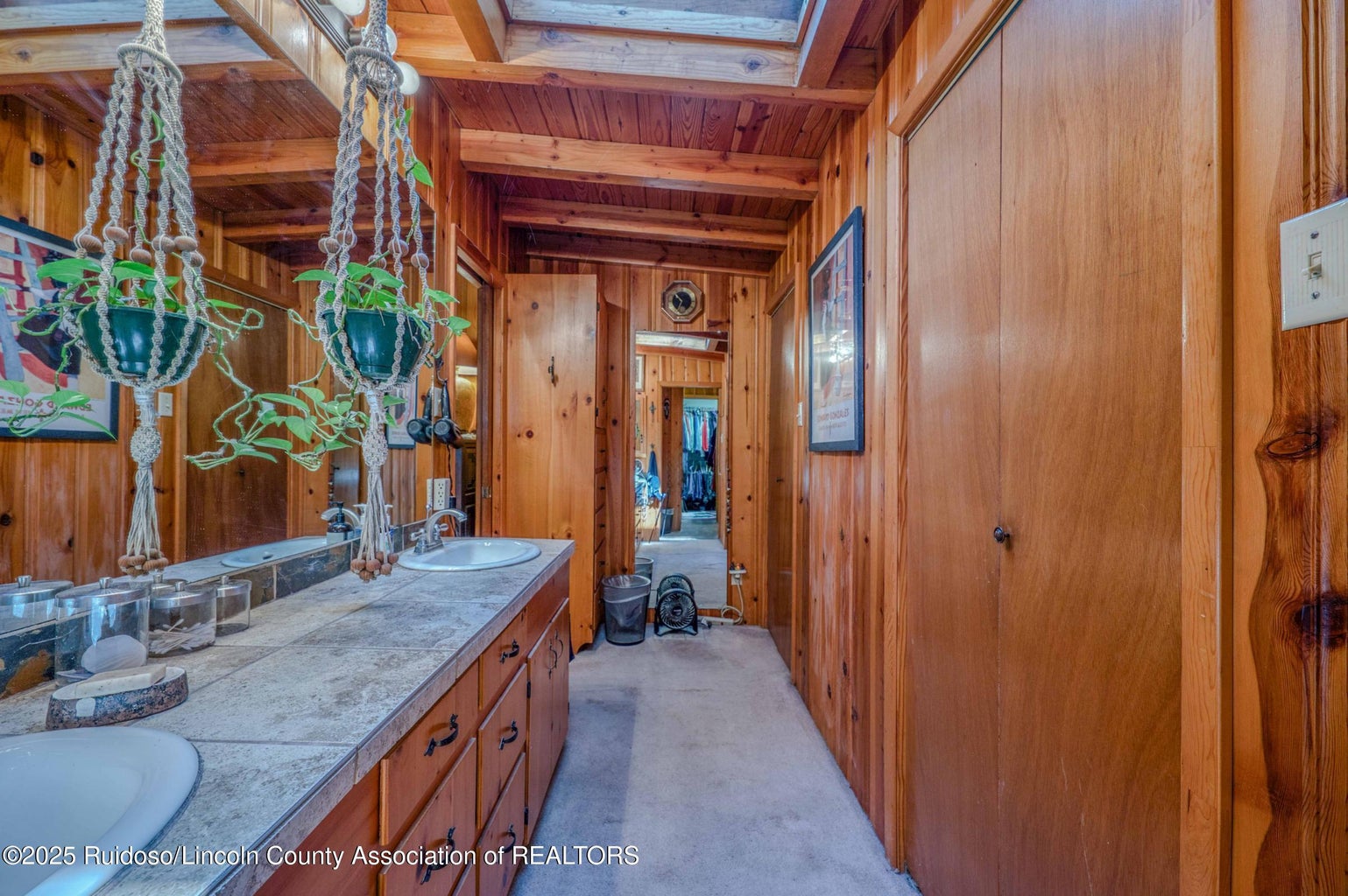 Ruidoso, New Mexico, 88345, United States, 3 Bedrooms Bedrooms, ,3 BathroomsBathrooms,Residential,For Sale,1859757