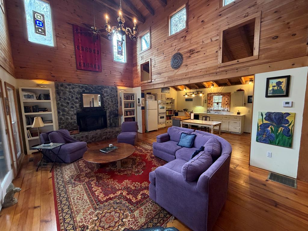 Blue Ridge, Georgia, 30513, United States, 3 Bedrooms Bedrooms, ,3 BathroomsBathrooms,Residential,For Sale,1954403