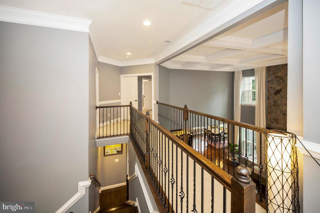 Woodbridge, Virginia, 22193, United States, 6 Bedrooms Bedrooms, ,6 BathroomsBathrooms,Residential,For Sale,1919107
