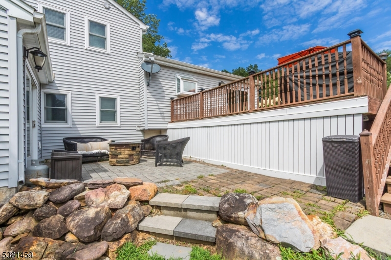 Roxbury Twp., New Jersey, 07876, United States, 4 Bedrooms Bedrooms, ,3 BathroomsBathrooms,Residential,For Sale,1934479
