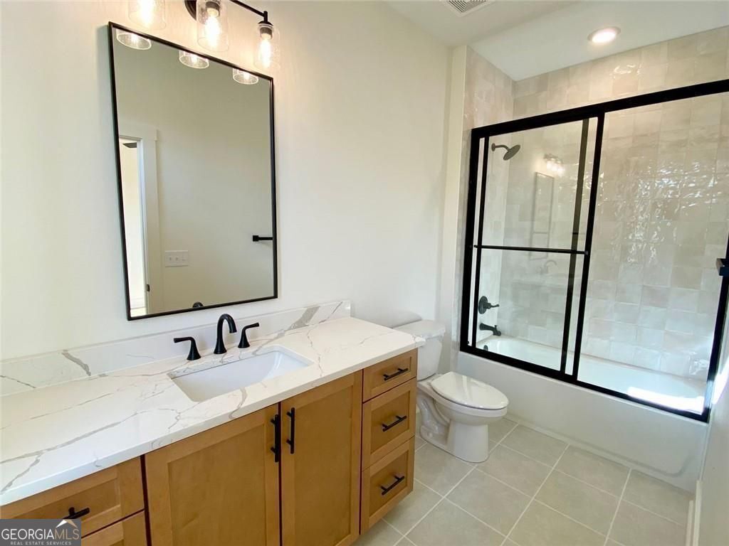 Gainesville, Georgia, 30506, United States, 5 Bedrooms Bedrooms, ,4 BathroomsBathrooms,Residential,For Sale,1909914