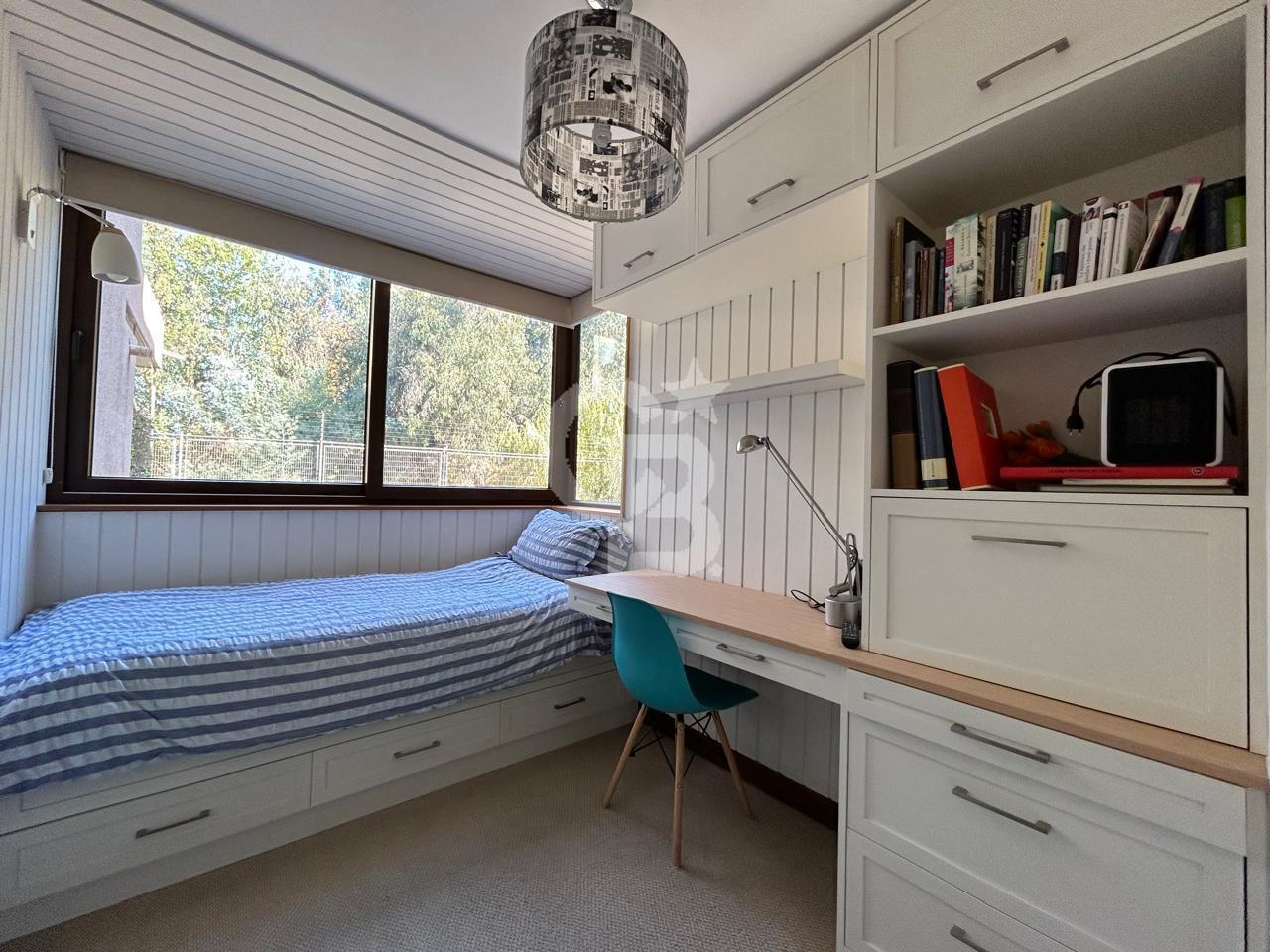 Lo Barnechea, Chile, 4 Bedrooms Bedrooms, ,4 BathroomsBathrooms,Residential,For Sale,1998331