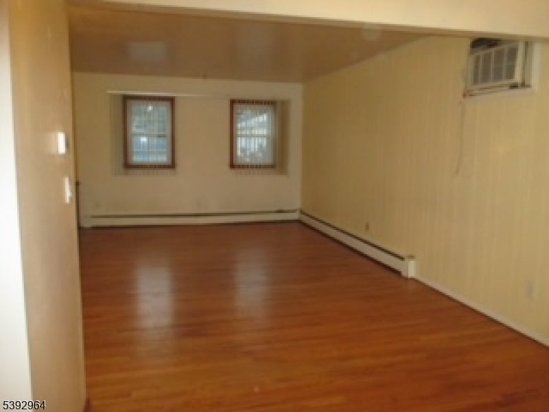 Paterson City, New Jersey, 07502, United States, 4 Bedrooms Bedrooms, ,2 BathroomsBathrooms,Residential,For Sale,2005510