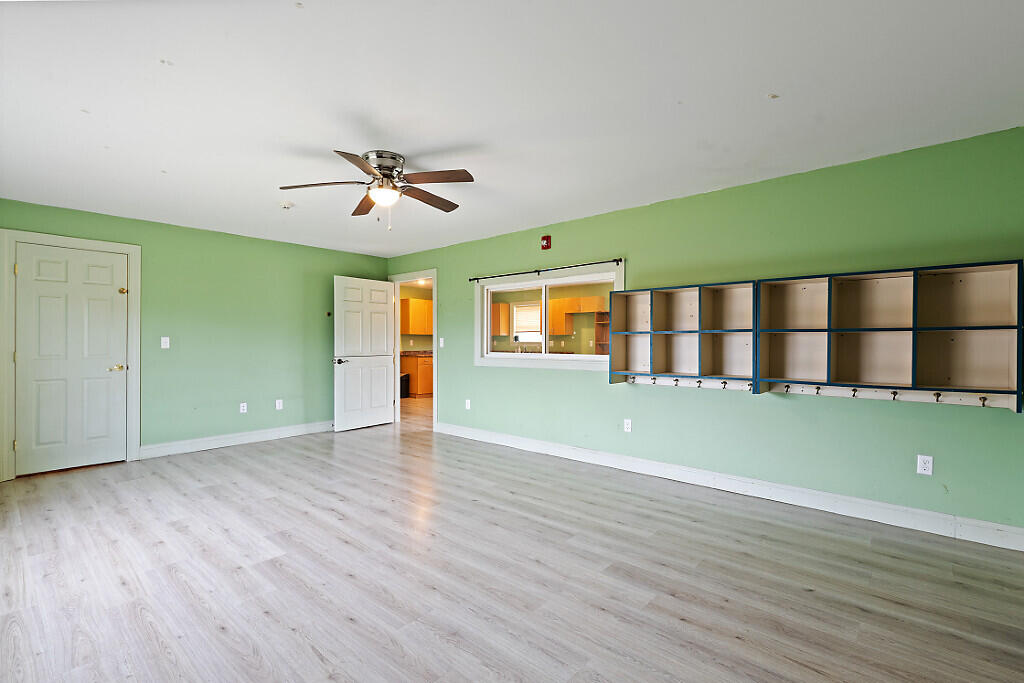 China, Maine, 04358, United States, 6 Bedrooms Bedrooms, ,3 BathroomsBathrooms,Residential,For Sale,1898689