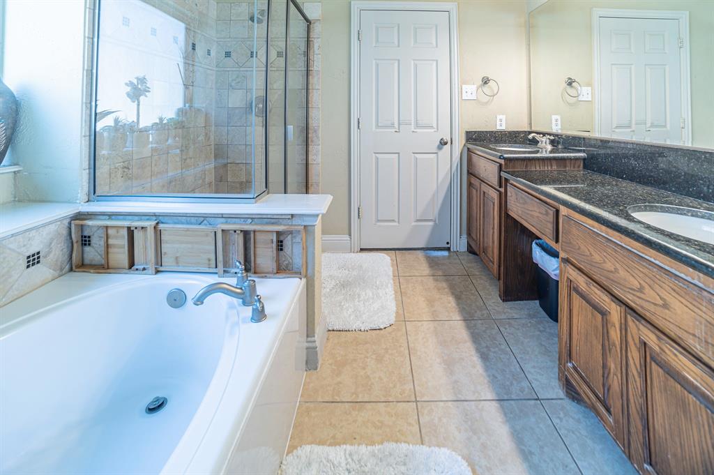 Grand Prairie, Texas, 75054, United States, 4 Bedrooms Bedrooms, ,3 BathroomsBathrooms,Residential,For Sale,1990183