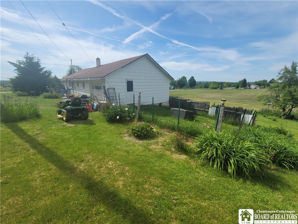 Bowen Rd, Randolph, NY 14772