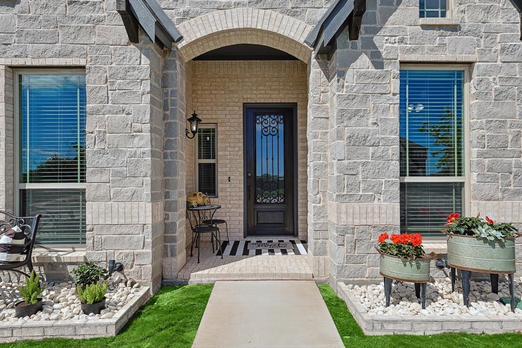 Midlothian, Texas, 76065, United States, 4 Bedrooms Bedrooms, ,3 BathroomsBathrooms,Residential,For Sale,1979860