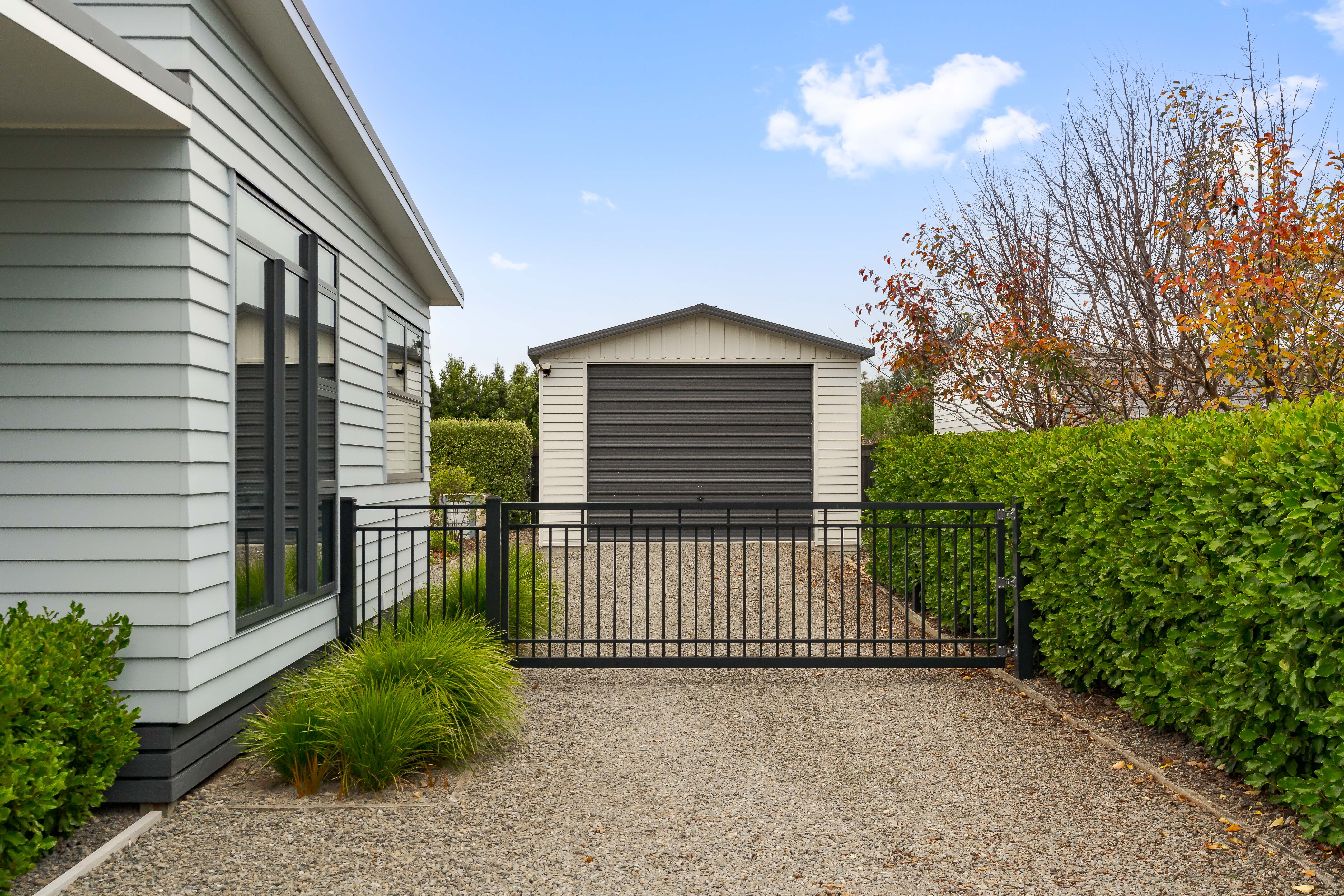  Bright, Modern Living with Private Appeal - 物件實景