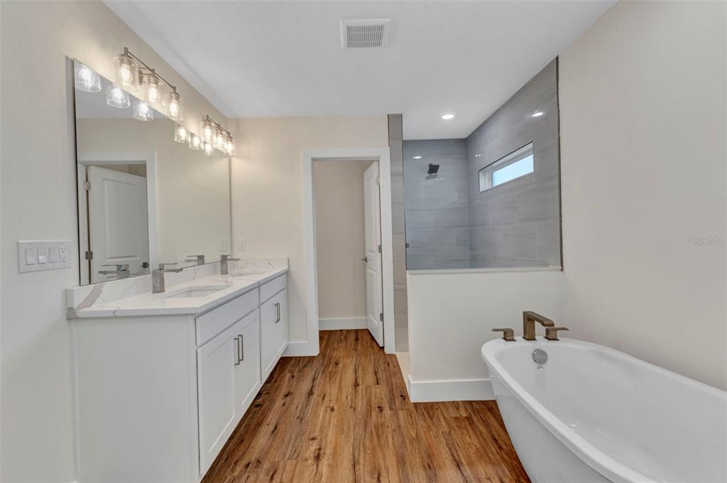 Port Charlotte, Florida, 33981, United States, 4 Bedrooms Bedrooms, ,3 BathroomsBathrooms,Residential,For Sale,1954772