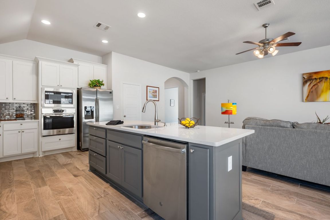 Georgetown, Texas, 78628, United States, 4 Bedrooms Bedrooms, ,3 BathroomsBathrooms,Residential,For Sale,1736171