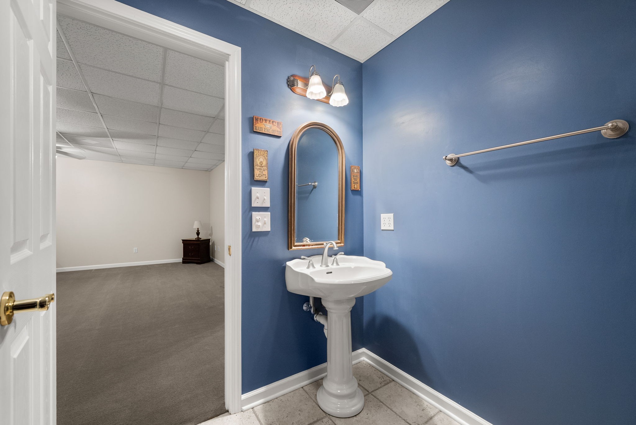 Cadiz, Kentucky, 42211, United States, 4 Bedrooms Bedrooms, ,3 BathroomsBathrooms,Residential,For Sale,1977115