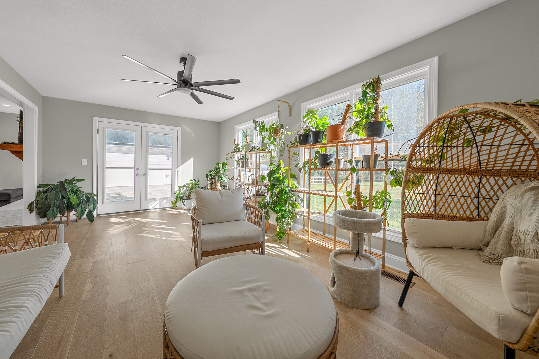 Clarksville, Tennessee, 37040, United States, 4 Bedrooms Bedrooms, ,3 BathroomsBathrooms,Residential,For Sale,1988852