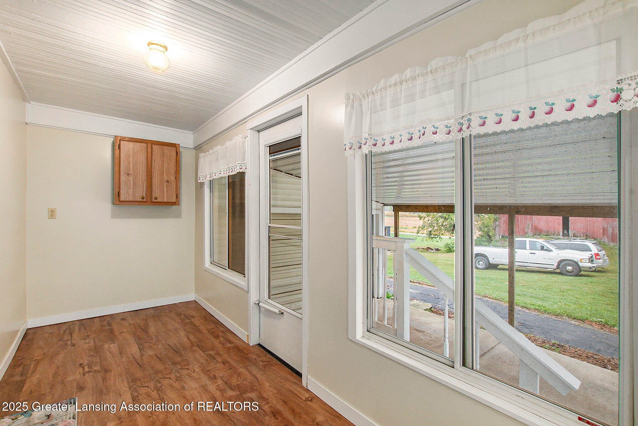 Webberville, Michigan, 48892, United States, 5 Bedrooms Bedrooms, ,2 BathroomsBathrooms,Residential,For Sale,1963155