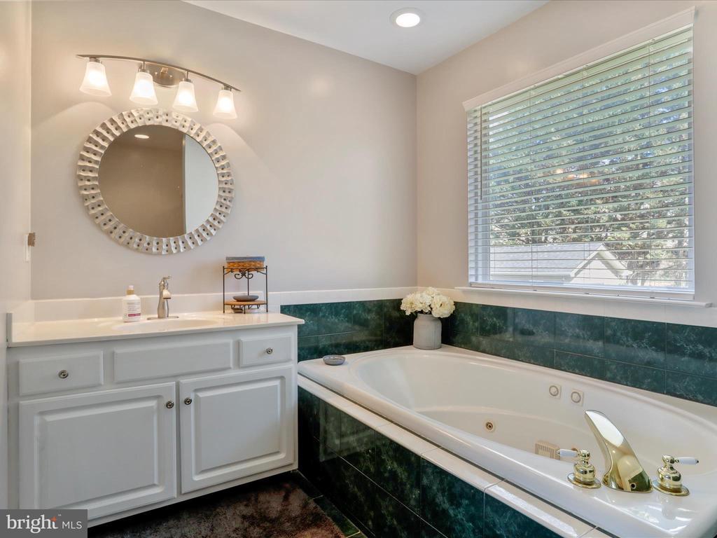 Winchester, Virginia, 22603, United States, 3 Bedrooms Bedrooms, ,3 BathroomsBathrooms,Residential,For Sale,1754503