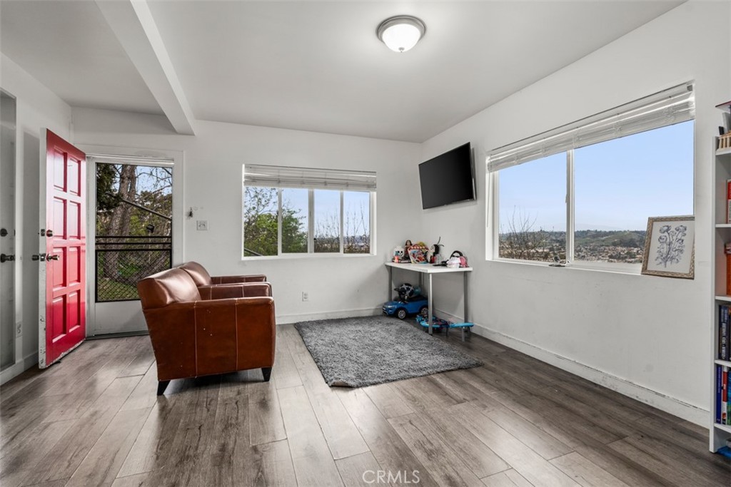Los Angeles, California, 90063, United States, 5 Bedrooms Bedrooms, ,4 BathroomsBathrooms,Residential,For Sale,1759937