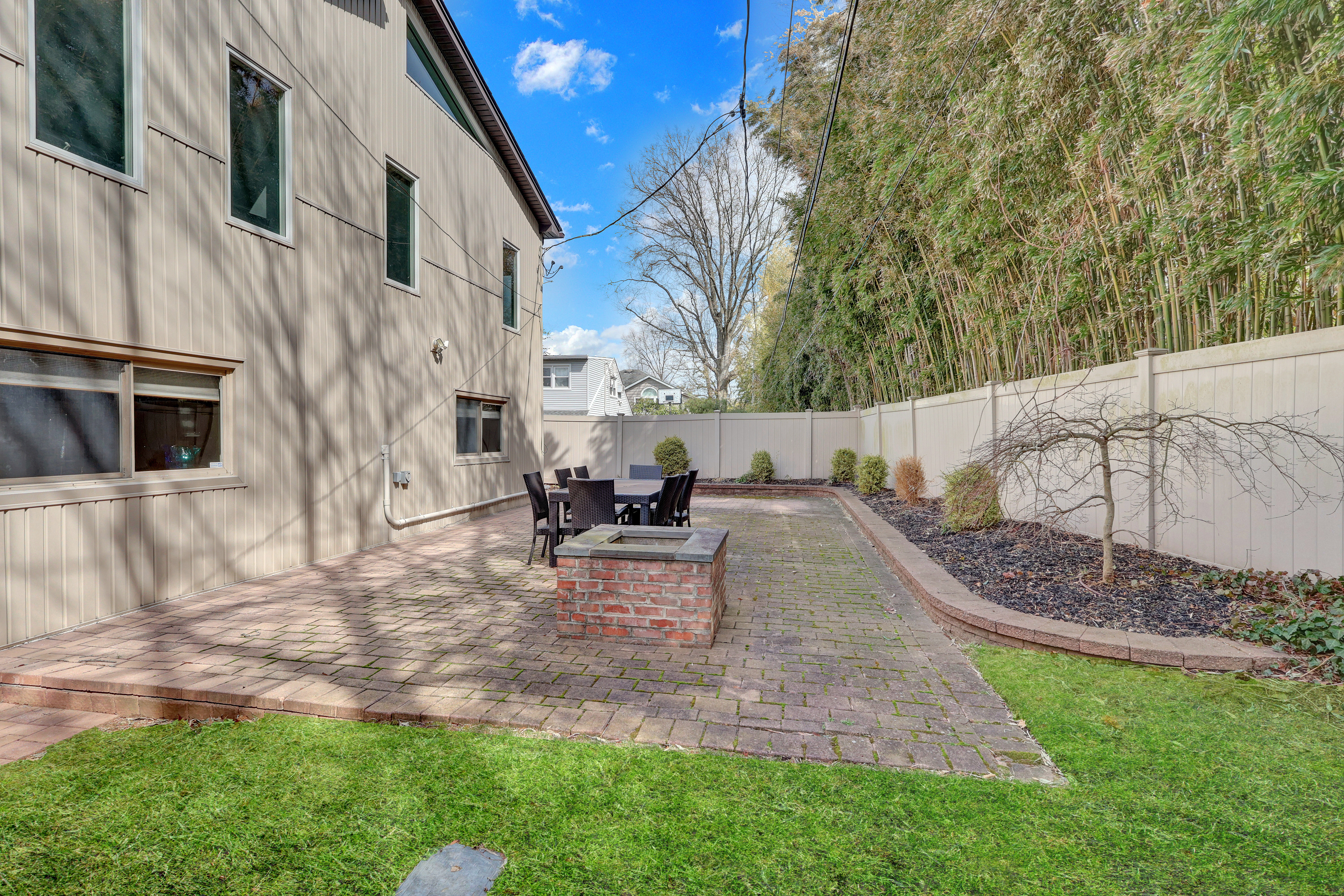  14 Regent Place, Roslyn, NY 11576 - 物件實景