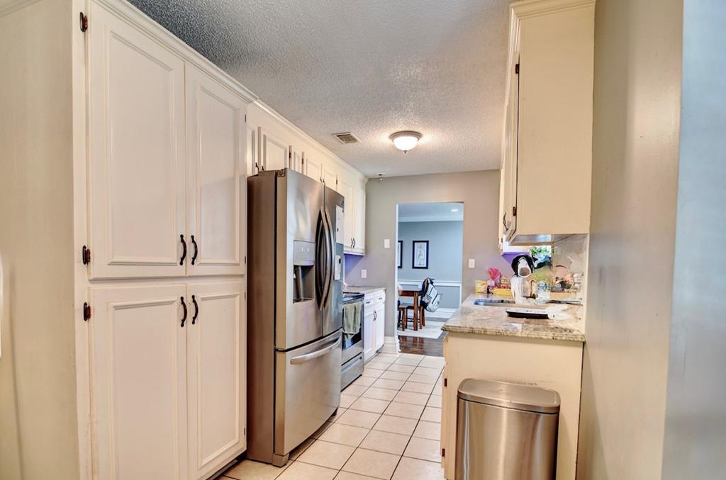 Valdosta, Georgia, 31601, United States, 4 Bedrooms Bedrooms, ,3 BathroomsBathrooms,Residential,For Sale,1980775