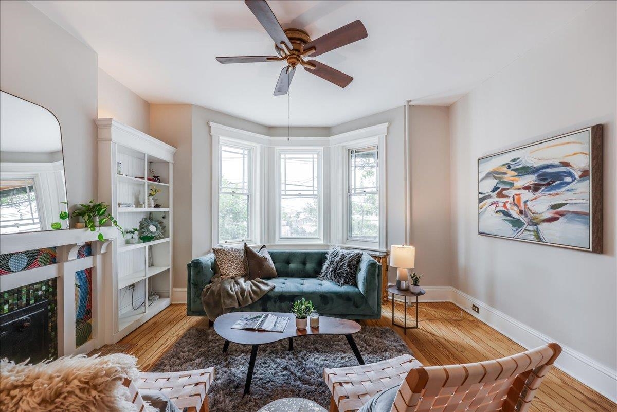 Jersey City, New Jersey, 07307, United States, 5 Bedrooms Bedrooms, ,2 BathroomsBathrooms,Residential,For Sale,1988239