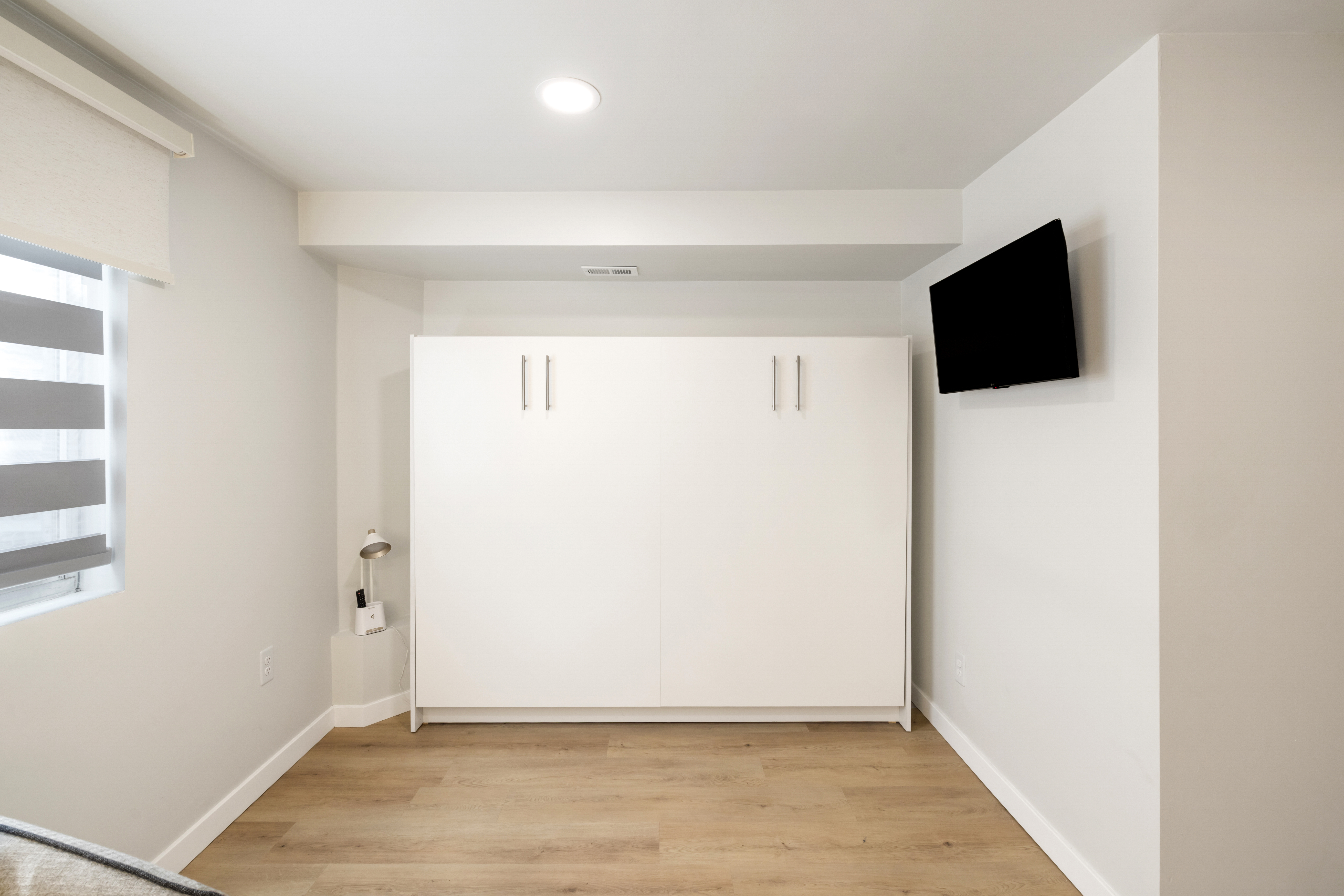  Thoughtfully maintained + beautifully updated, this Highlands Ranch home - 物件實景