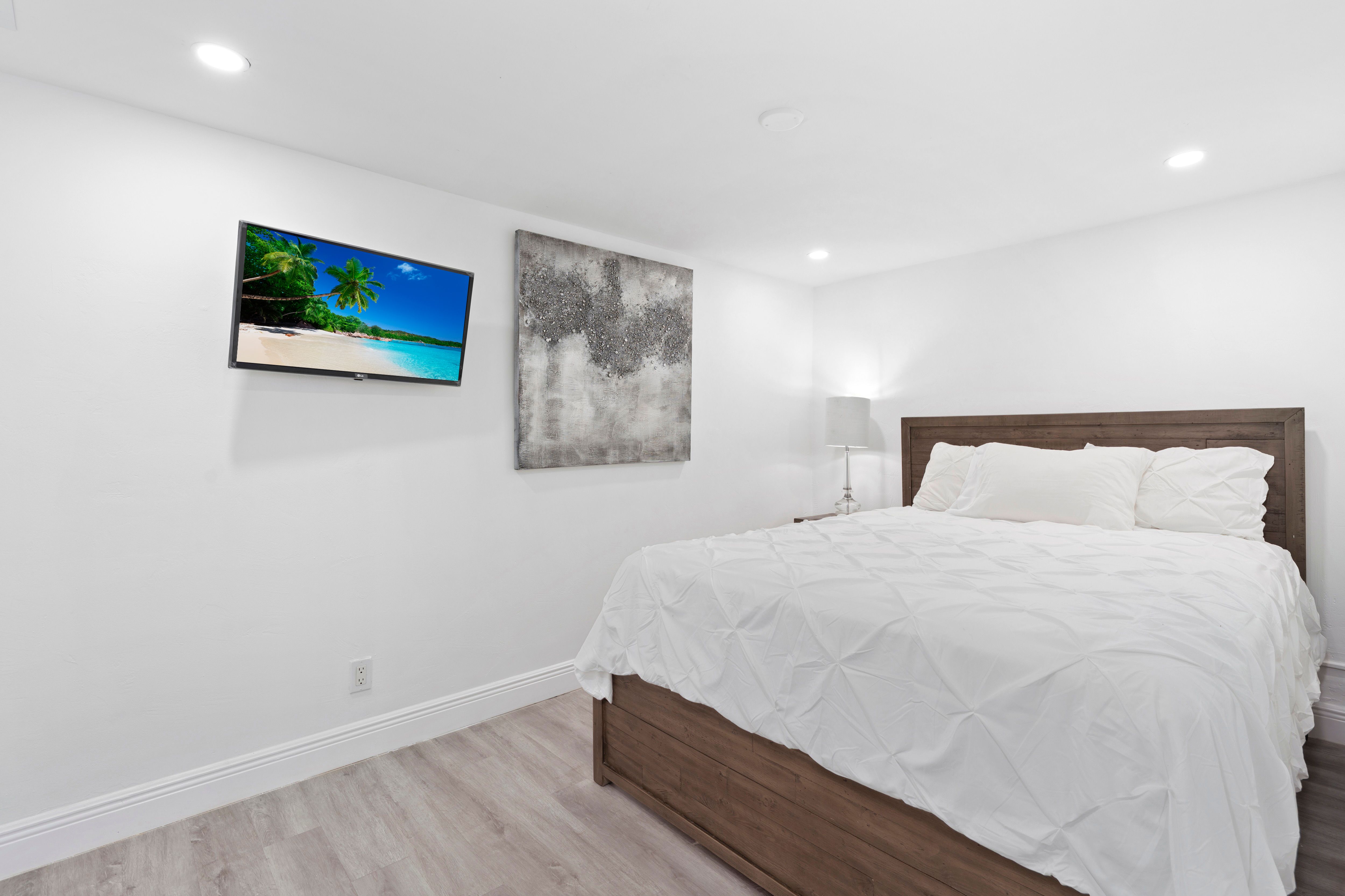  26 Diplomat Pkwy, Hallandale Beach, FL, 33009 - 物件實景