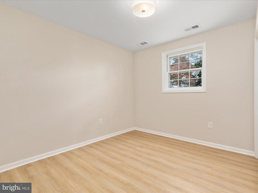 Leesburg, Virginia, 20176, United States, 6 Bedrooms Bedrooms, ,3 BathroomsBathrooms,Residential,For Sale,1979496