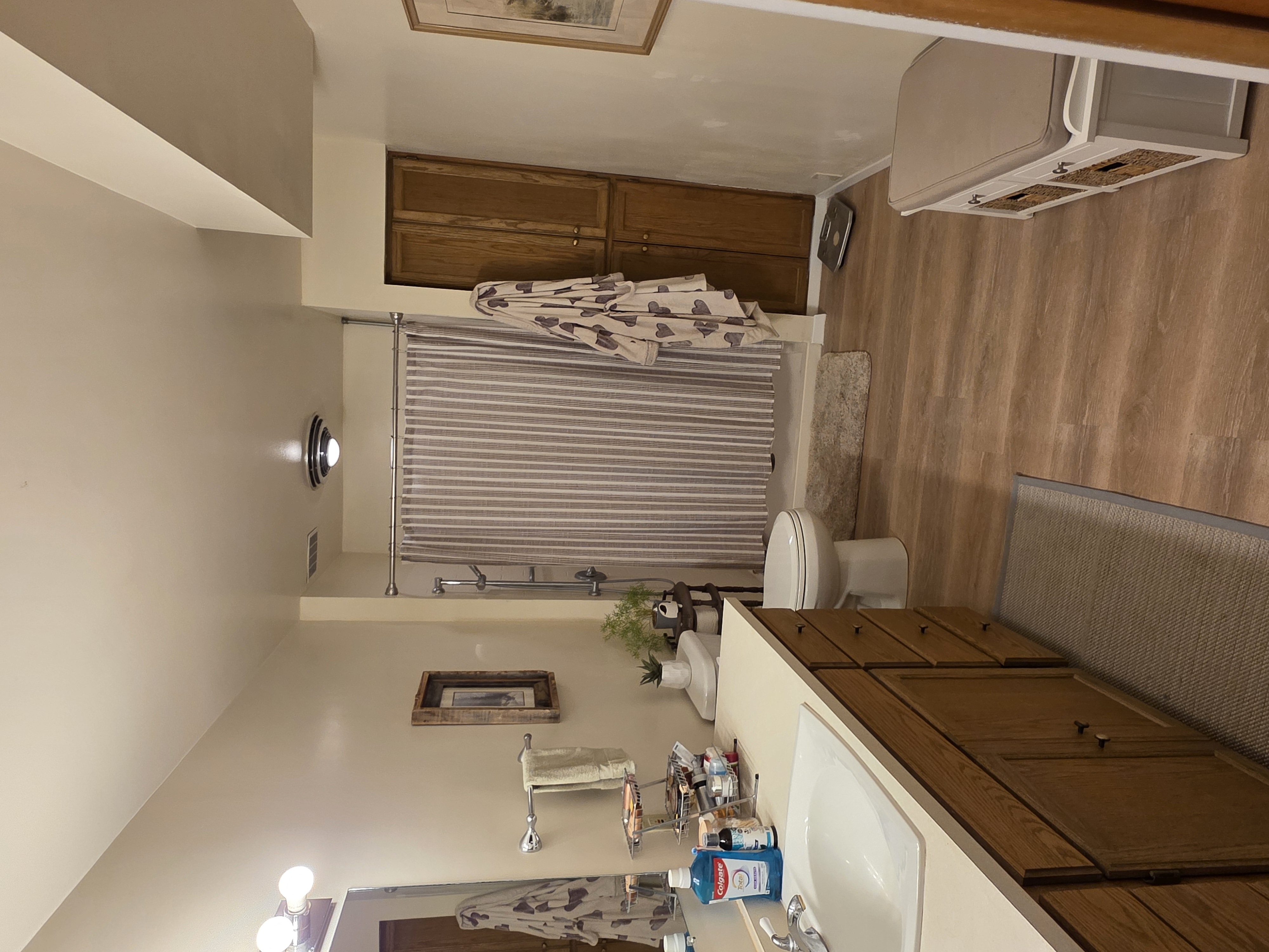 Dillon, Montana, 59725, United States, 5 Bedrooms Bedrooms, ,4 BathroomsBathrooms,Residential,For Sale,1980555