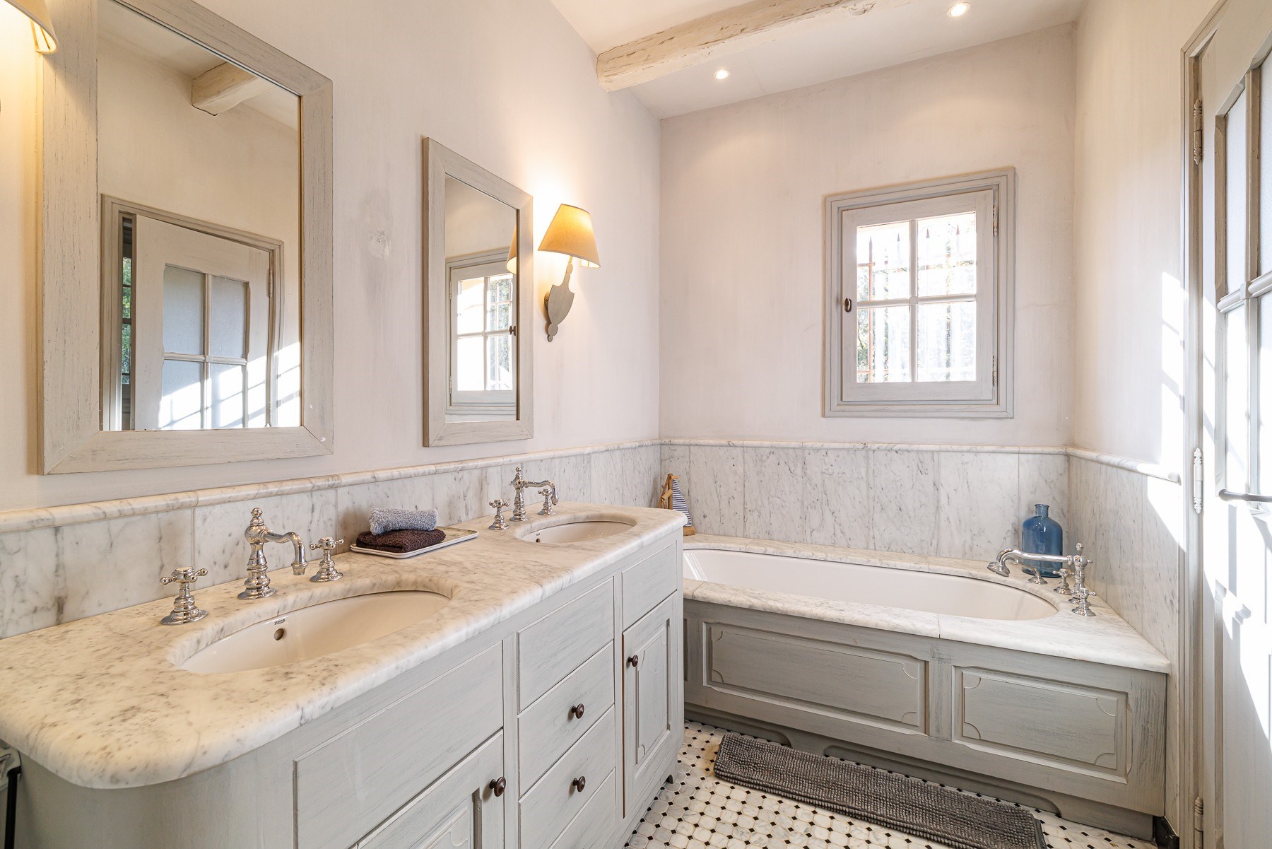  Luxury neo-Provençal bastide in Vence with sea views, heated pool and landscape… - 物件實景