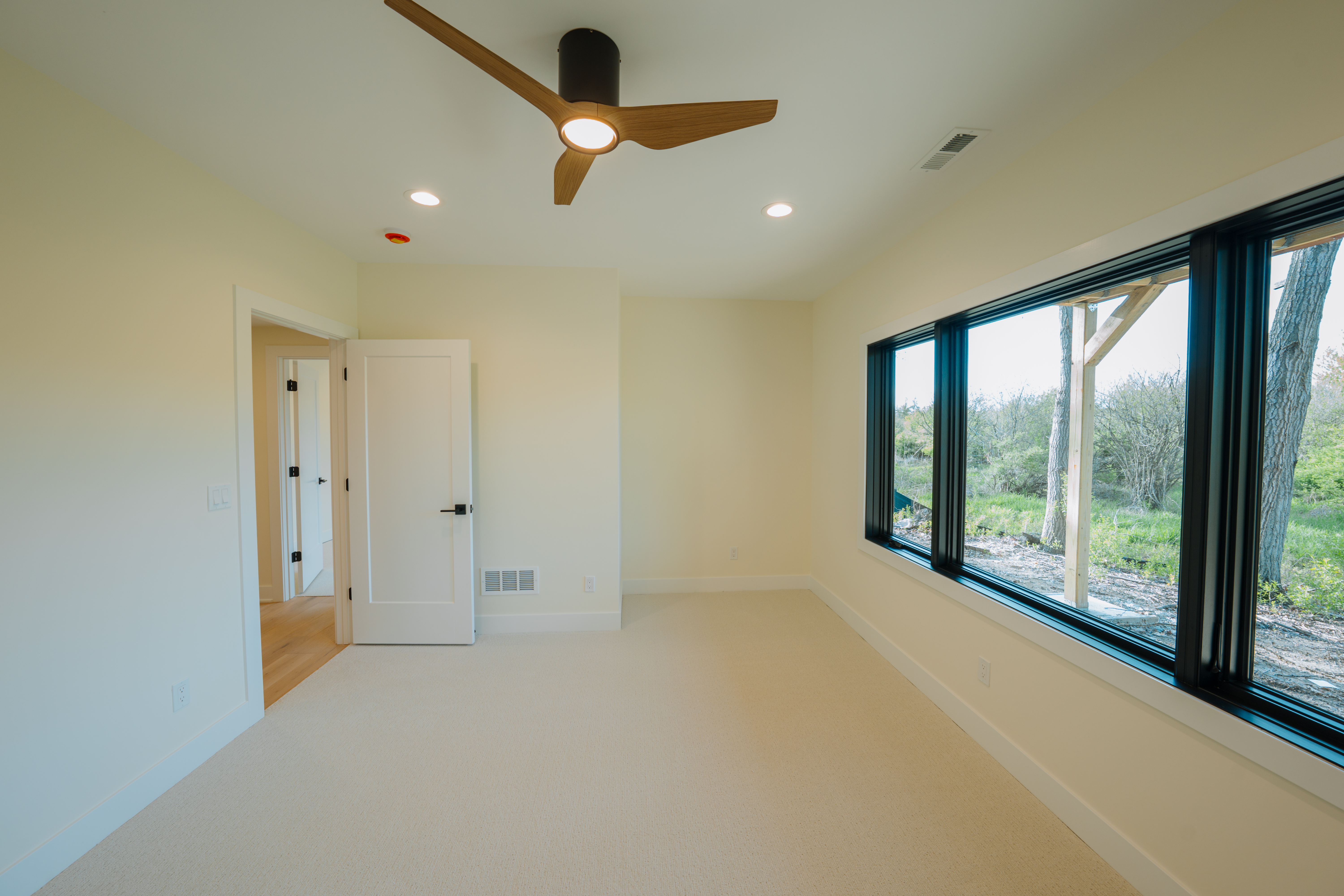  Impressive New Build in Bridlewood Estates - 物件實景