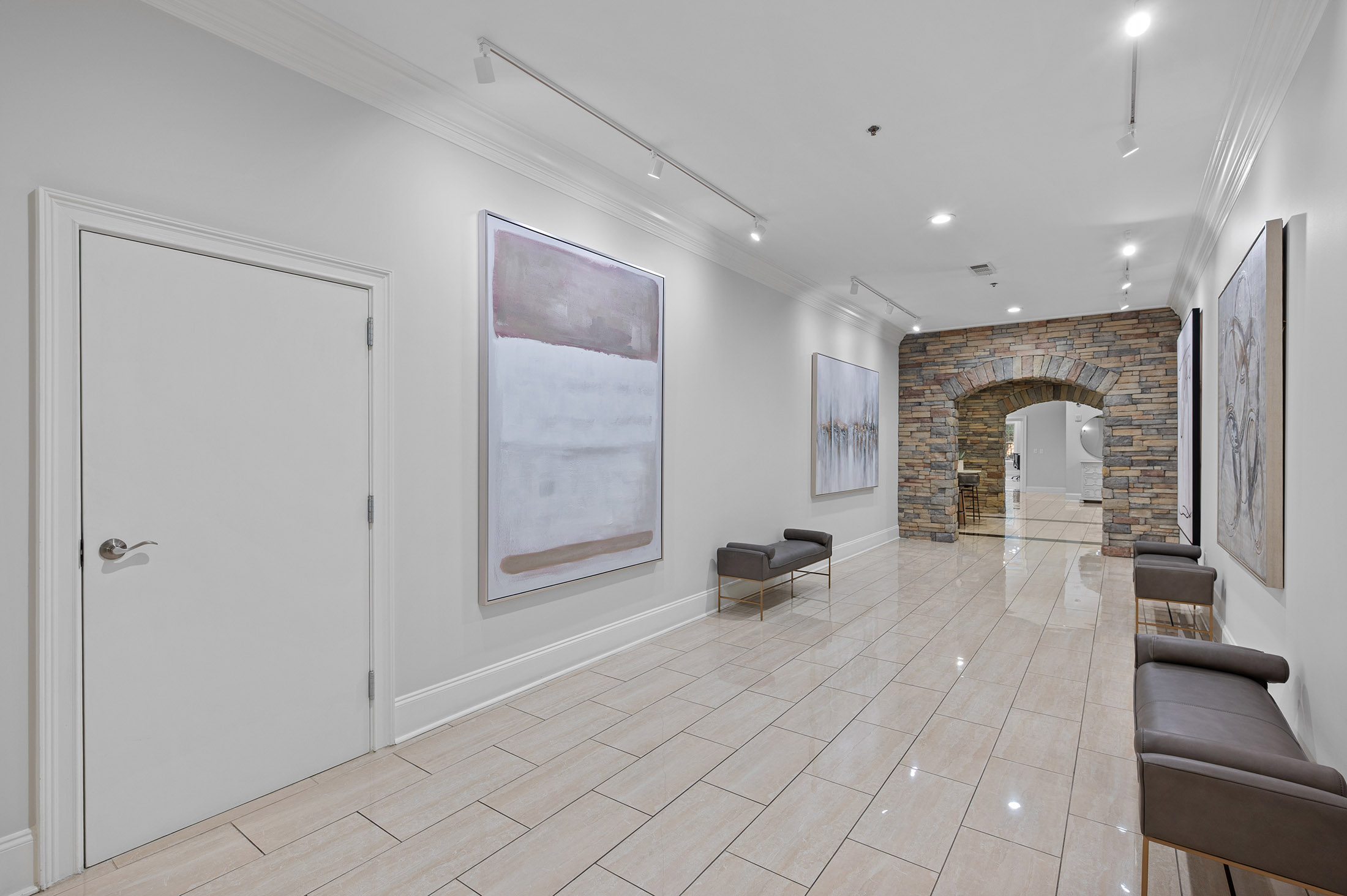  Showstopping Spacious Two Bedroom in the Exclusive Greystone at Vinings - 物件實景