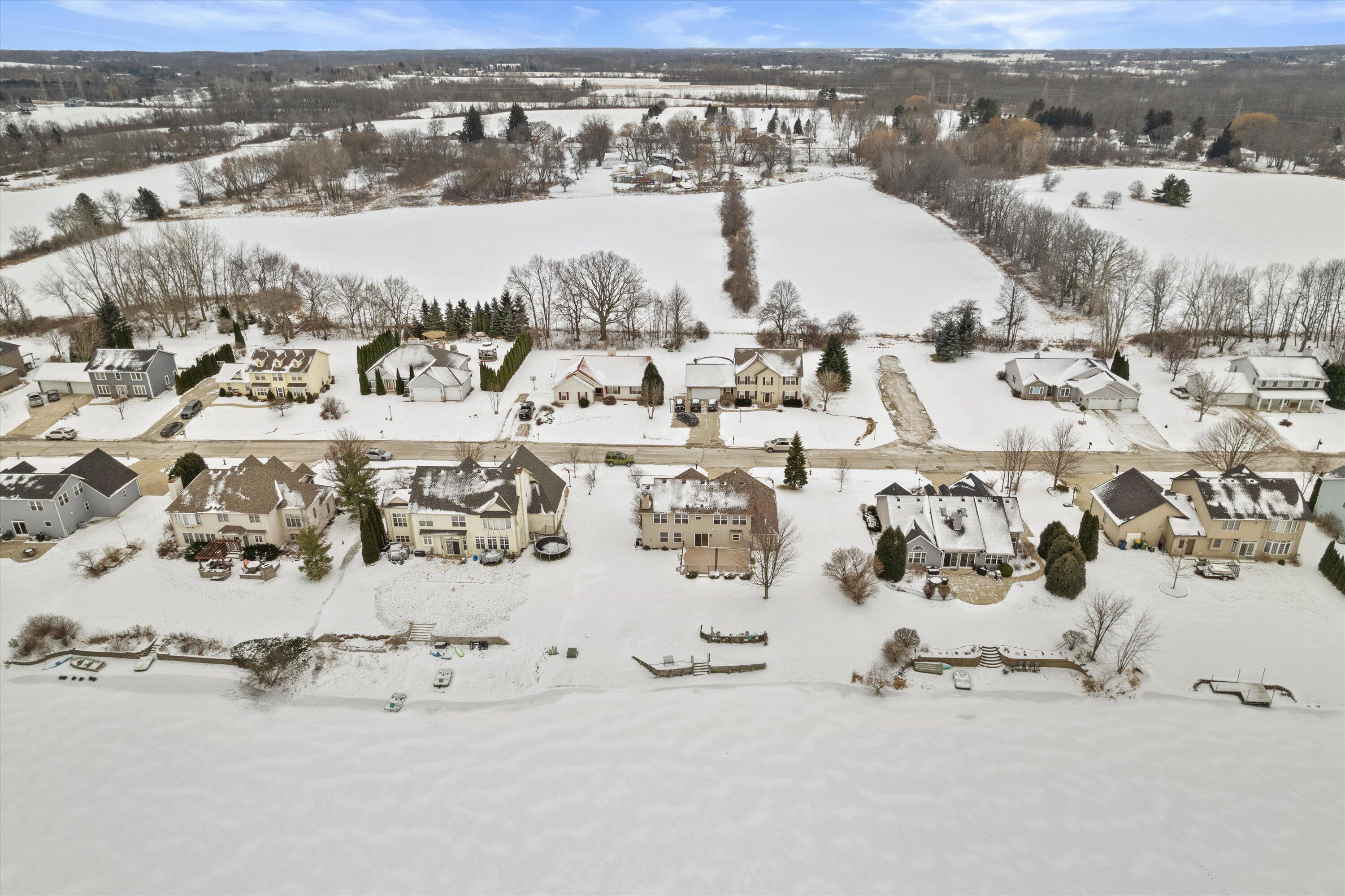 Oak Creek, Wisconsin, 53154, United States, 4 Bedrooms Bedrooms, ,4 BathroomsBathrooms,Residential,For Sale,2007520