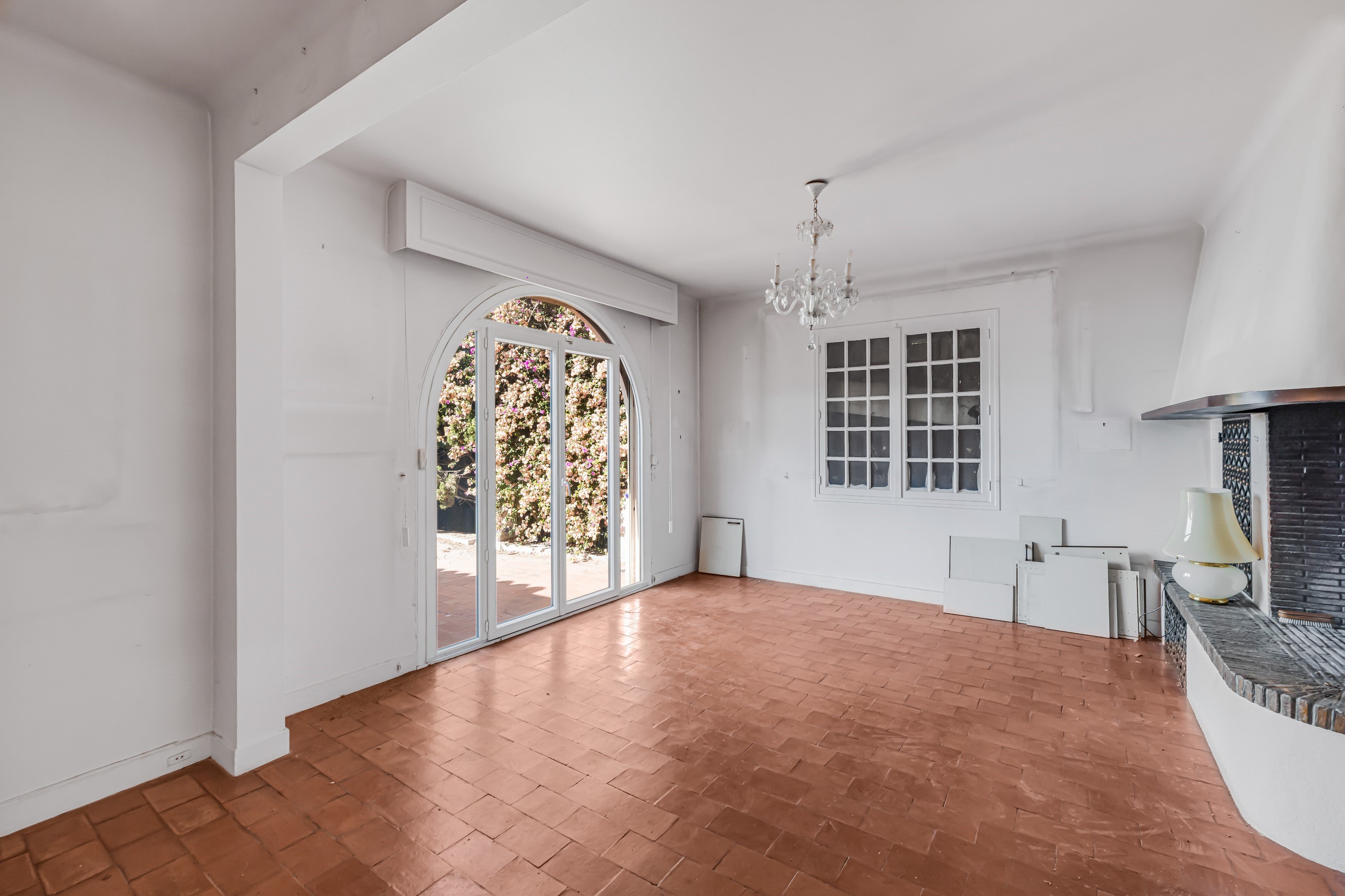  Cannes, Croix des Gardes: 370 sqm contemporary villa project with pool and sea … - 物件實景